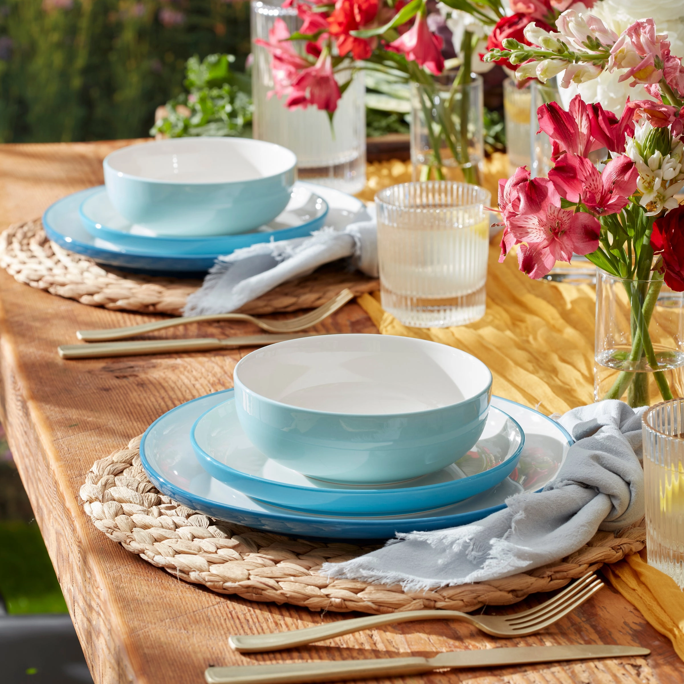 24 Seven Colors Turquoise 12-Piece Dinnerware Set