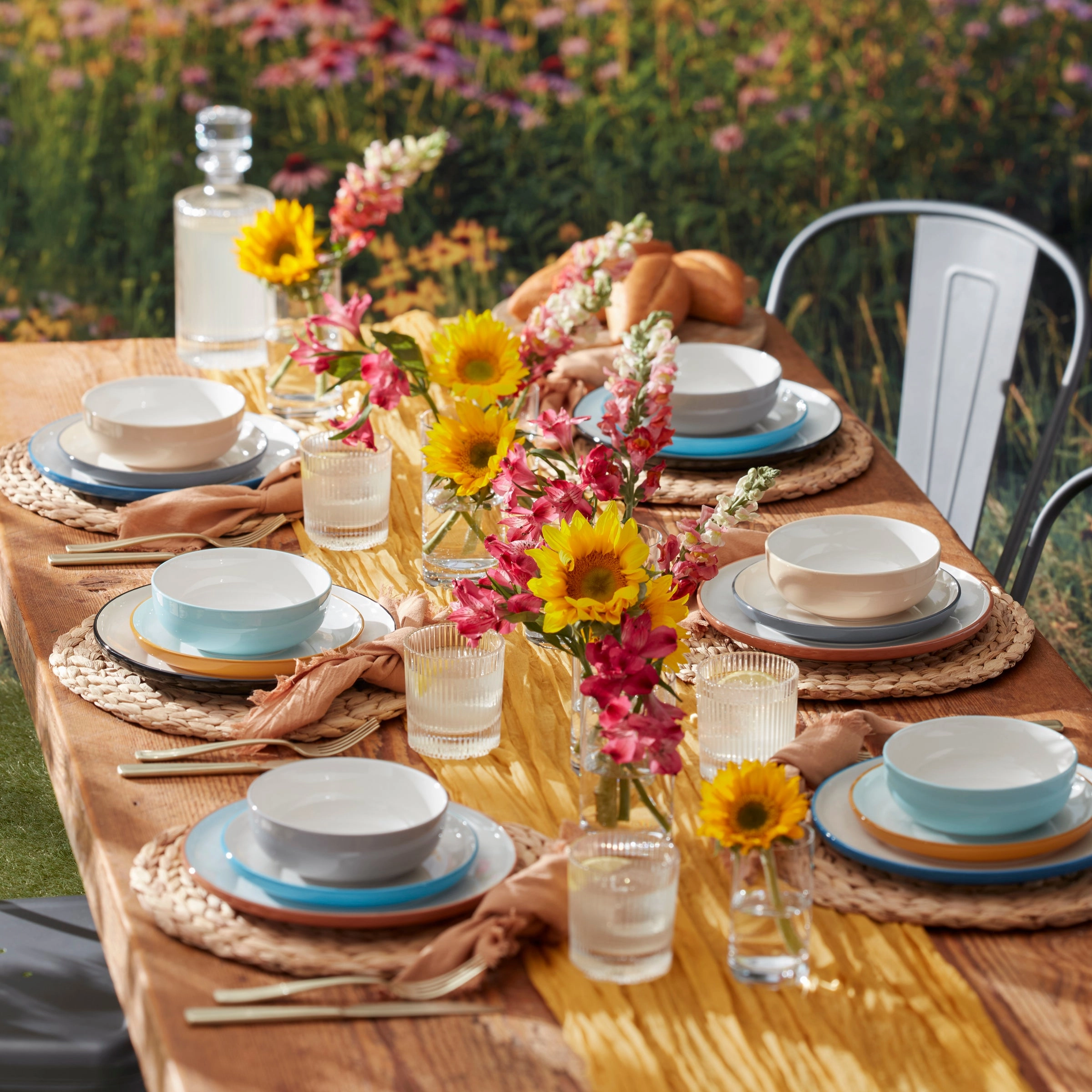24 Seven Colors Turquoise 12-Piece Dinnerware Set