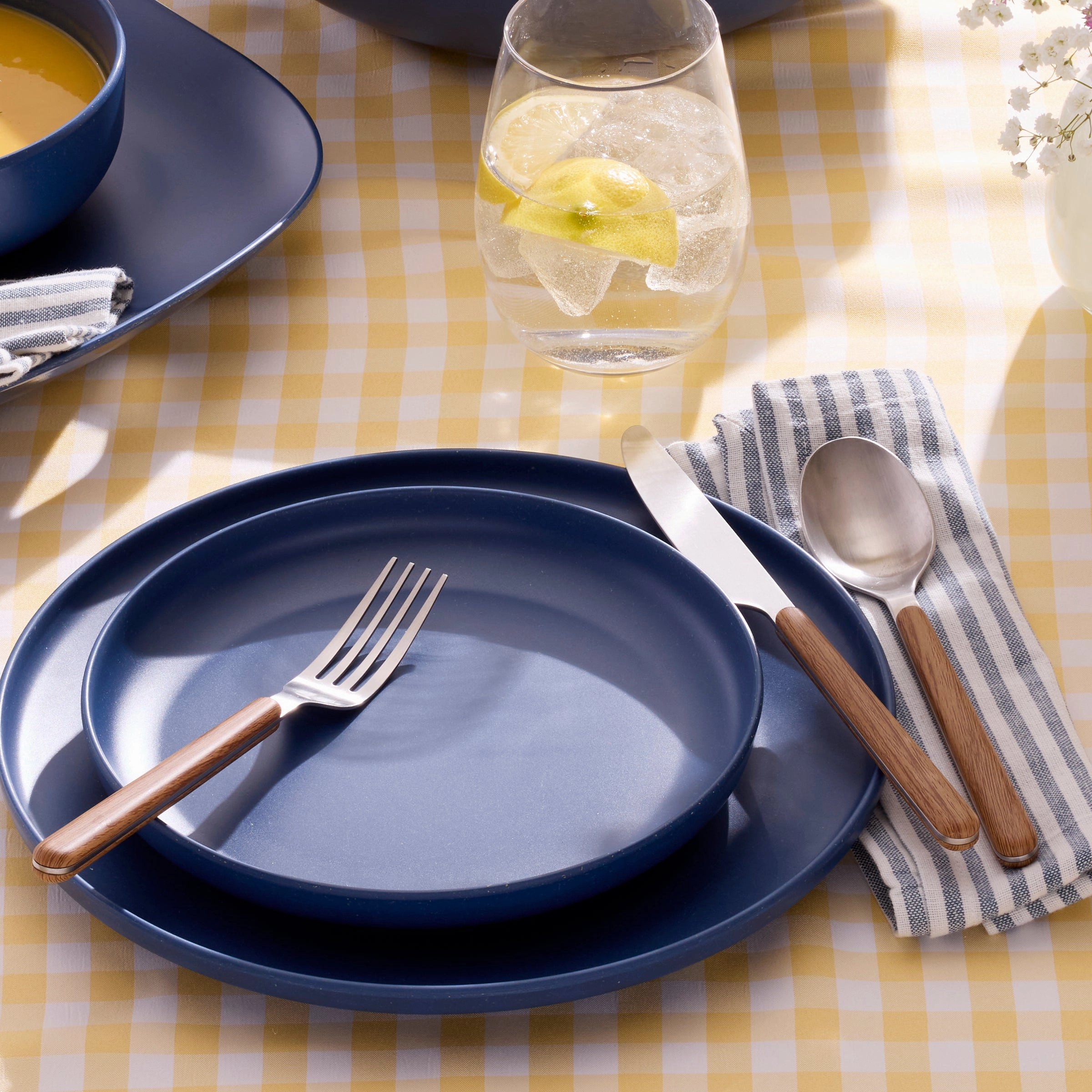 24 Seven Mirror Faux Wood Handle 12 Piece Flatware Set