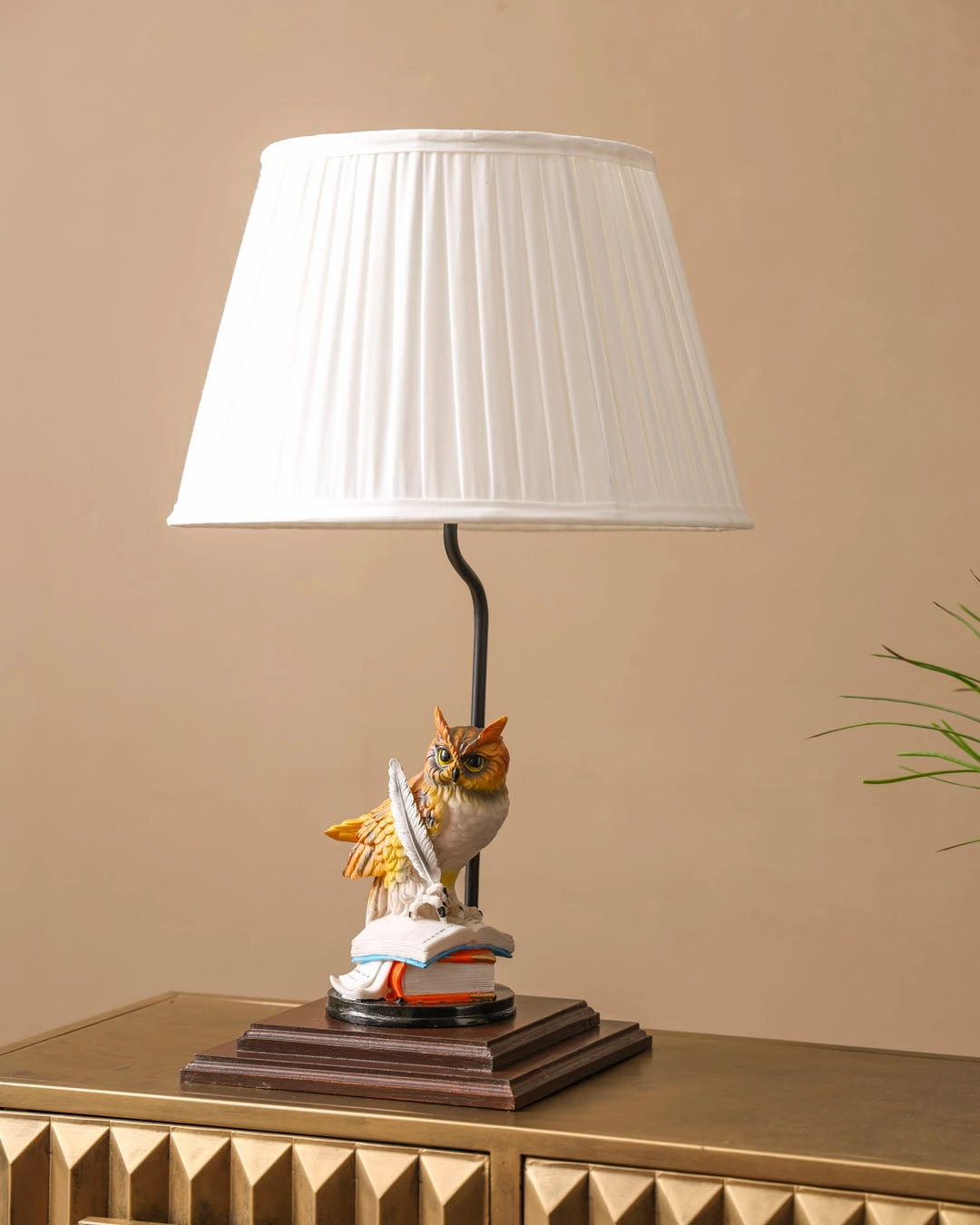'Guardian of Knowledge' Owl Table Lamp