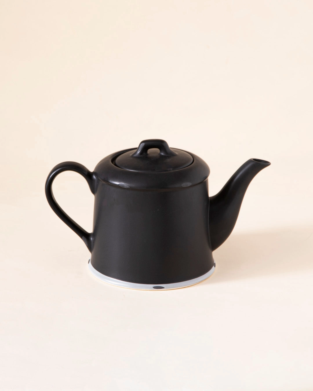'Paris Maison De Famille' Ceramic Kettle
