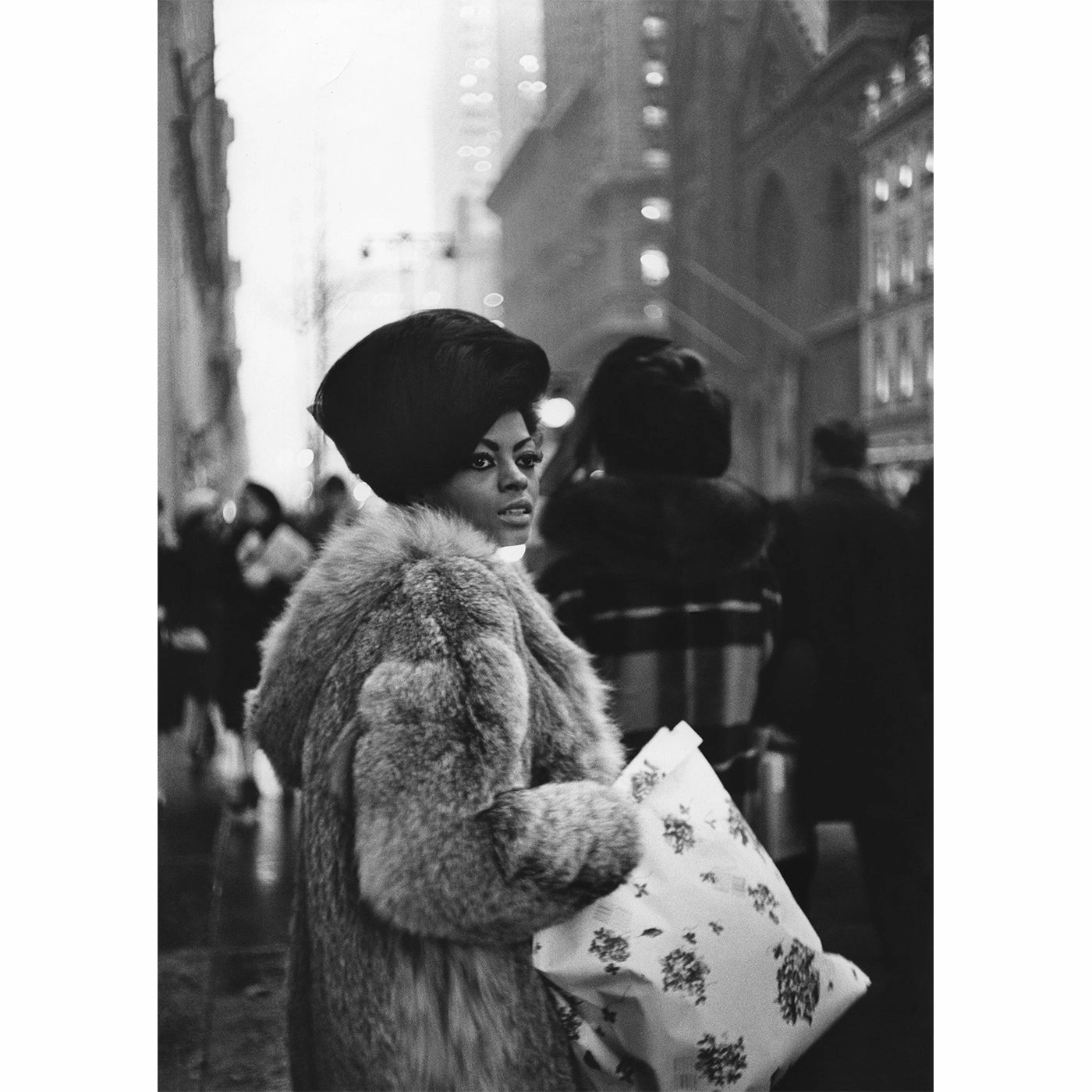 "Miss Ross Goes Shopping" from Getty Imagesnordic style wall decor