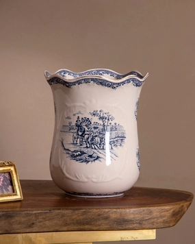 'Yorkshire' Victorian Ornamental Decorative Vasehome decor ,wall decor 