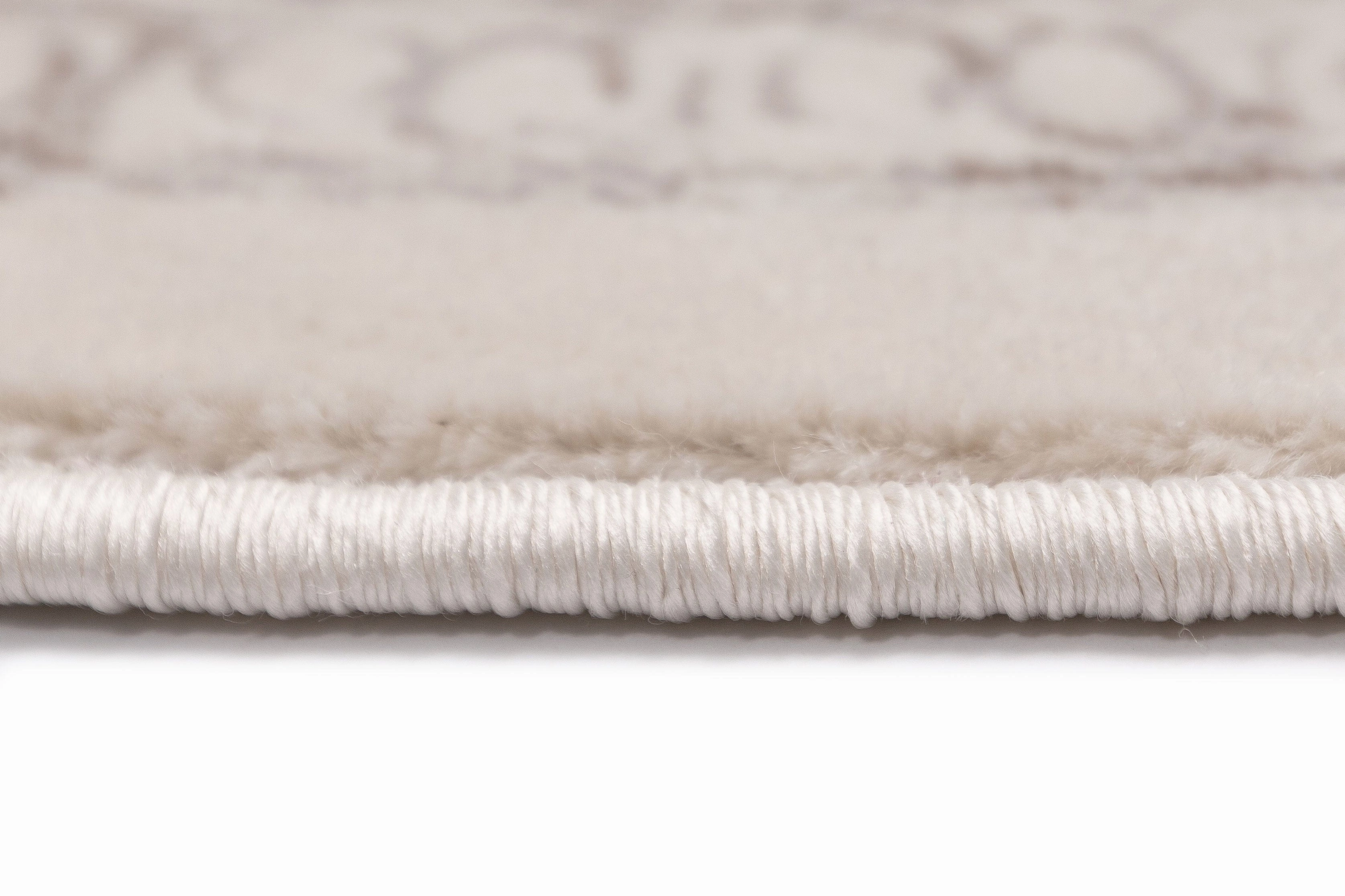 Aaerin Charcoal Grey And Ivory Traditional Distressed Rug *NO RETURNS UNLESS FAULTY