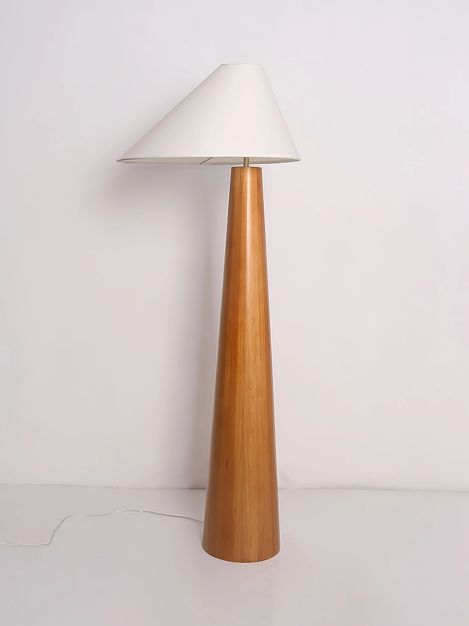 Alvin Floor Lamp