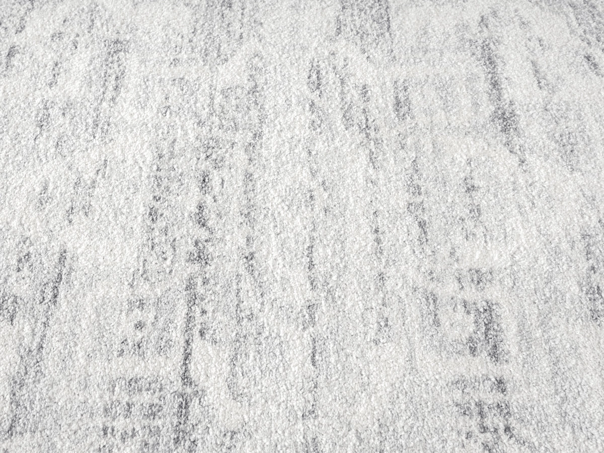Andra Grey and Ivory Traditional Distressed Rug