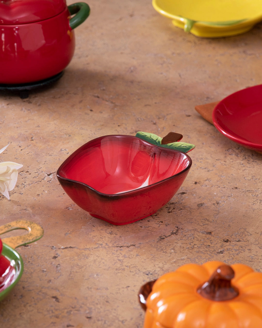 Apple Serving Bowl