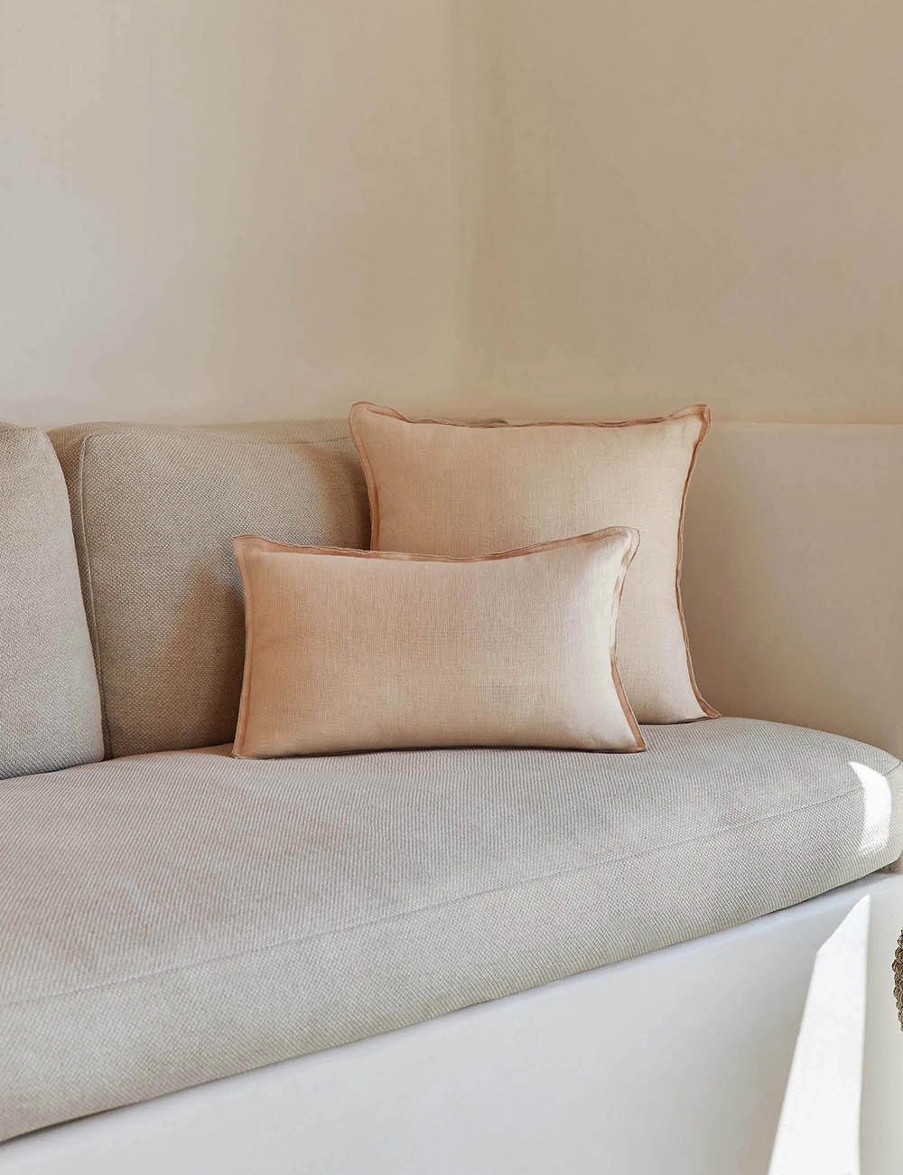 Arlo Linen Pillow