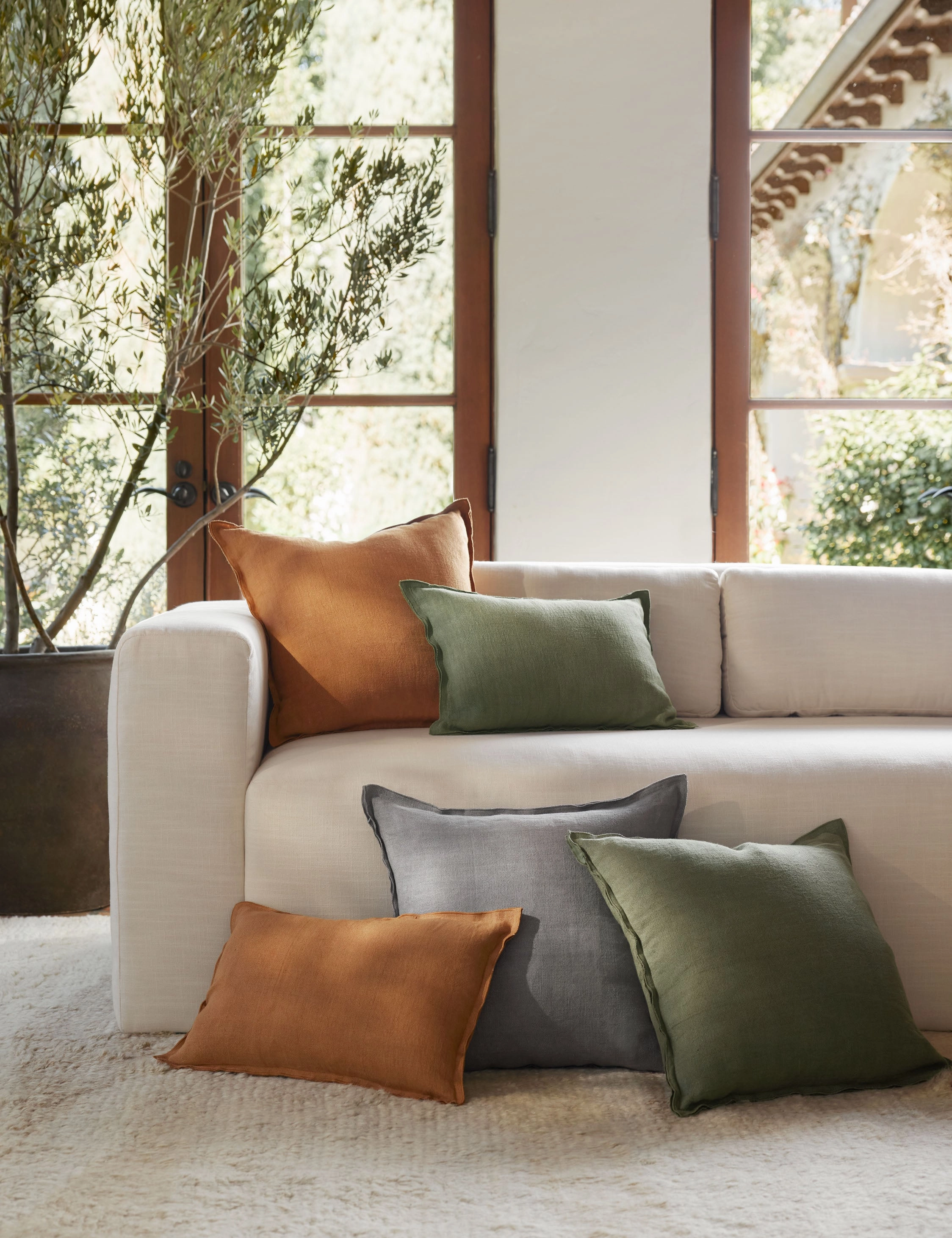 Arlo Linen Pillow