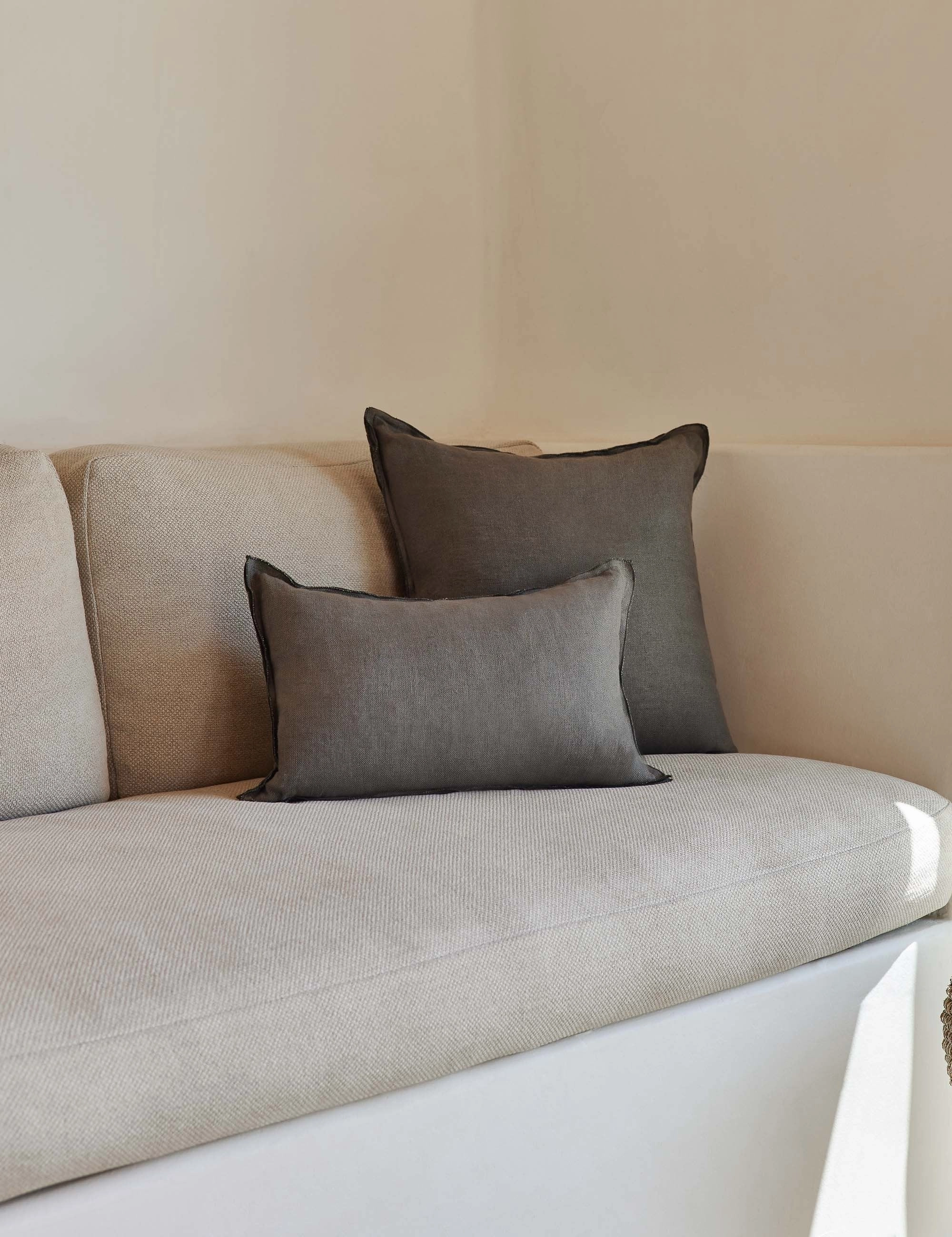 Arlo Linen Pillow