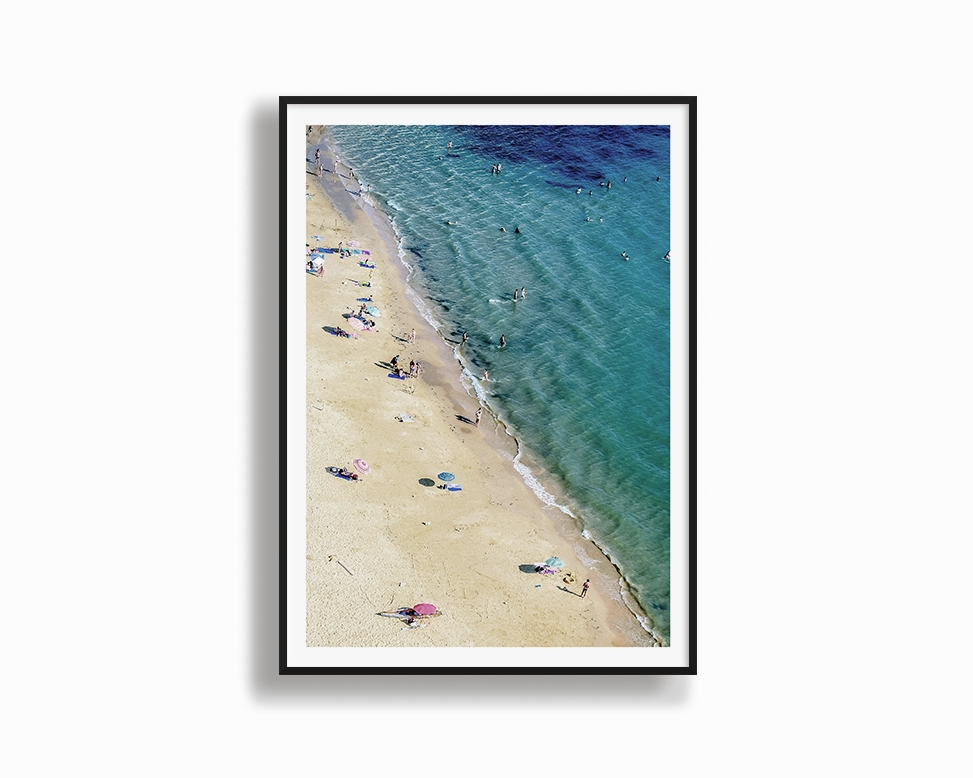 Beachgoersnordic style wall decor