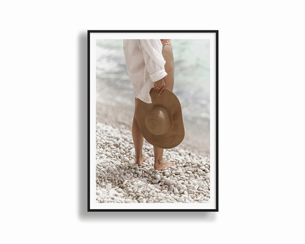 Beige Shorenordic style wall decor