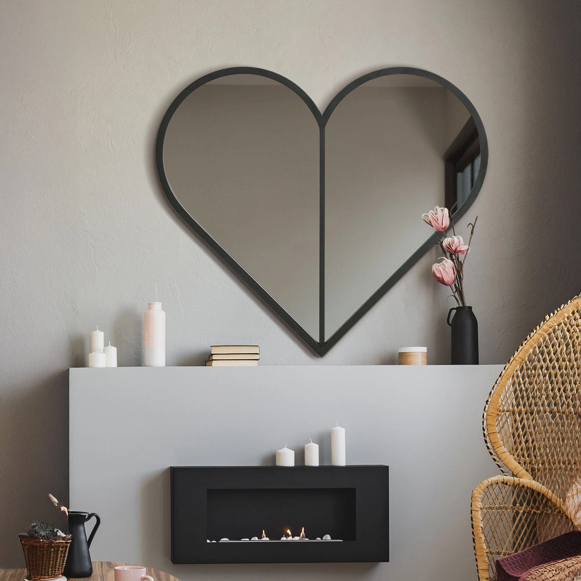 Belle - Black Heart Shaped Mirror