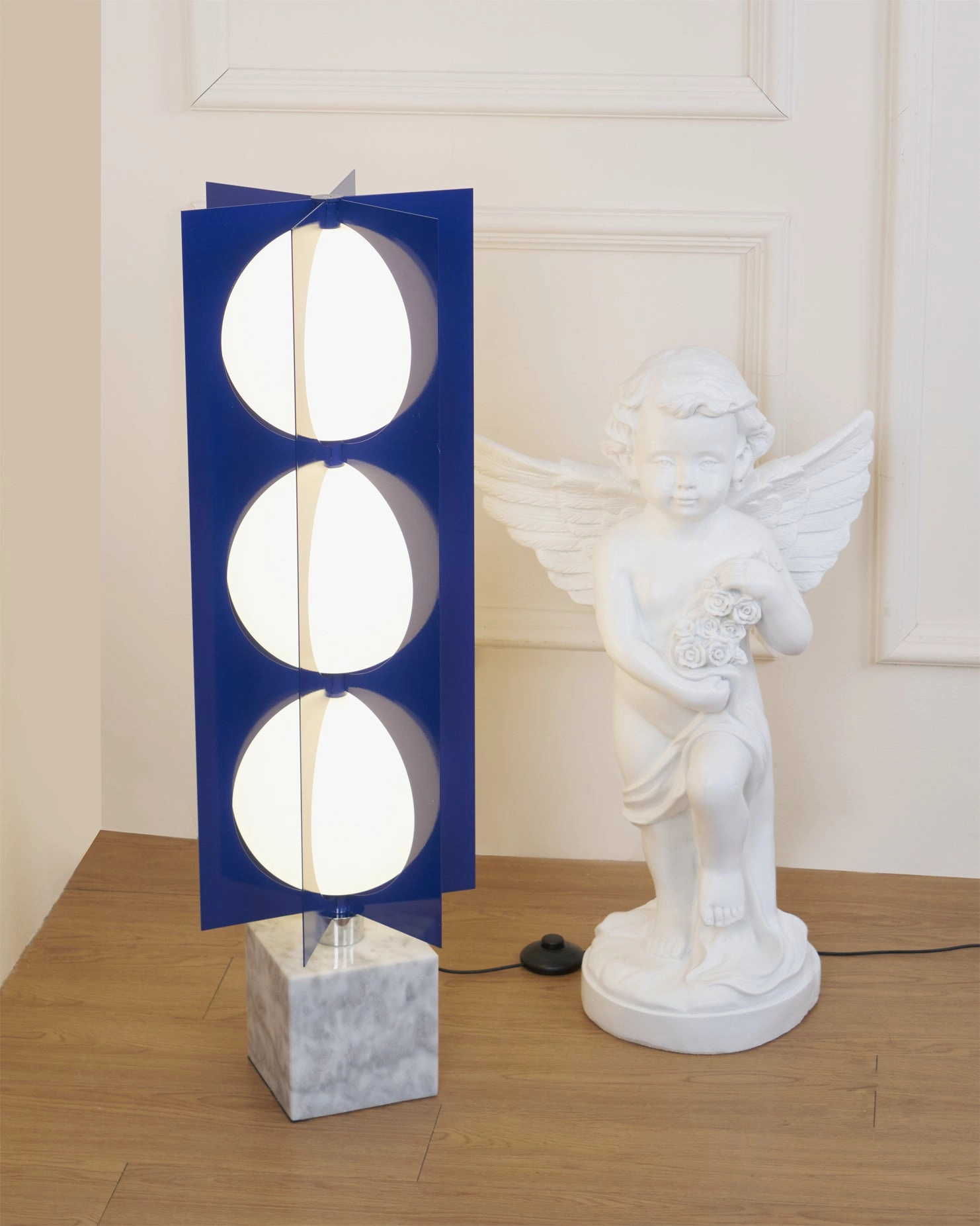 Blue Kleos Floor Lamp