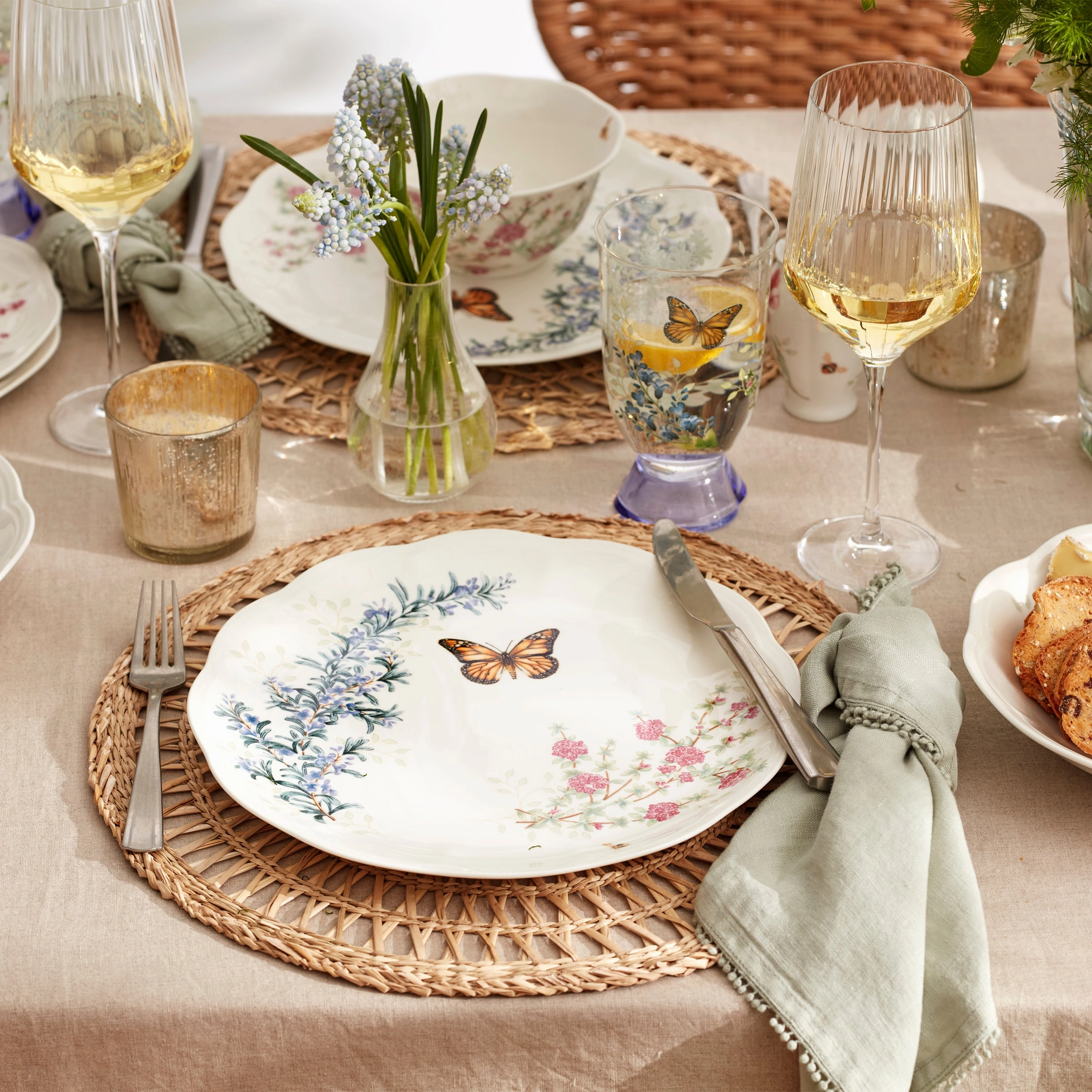 Butterfly Meadow Herbs Dinner Plates - Set of 4