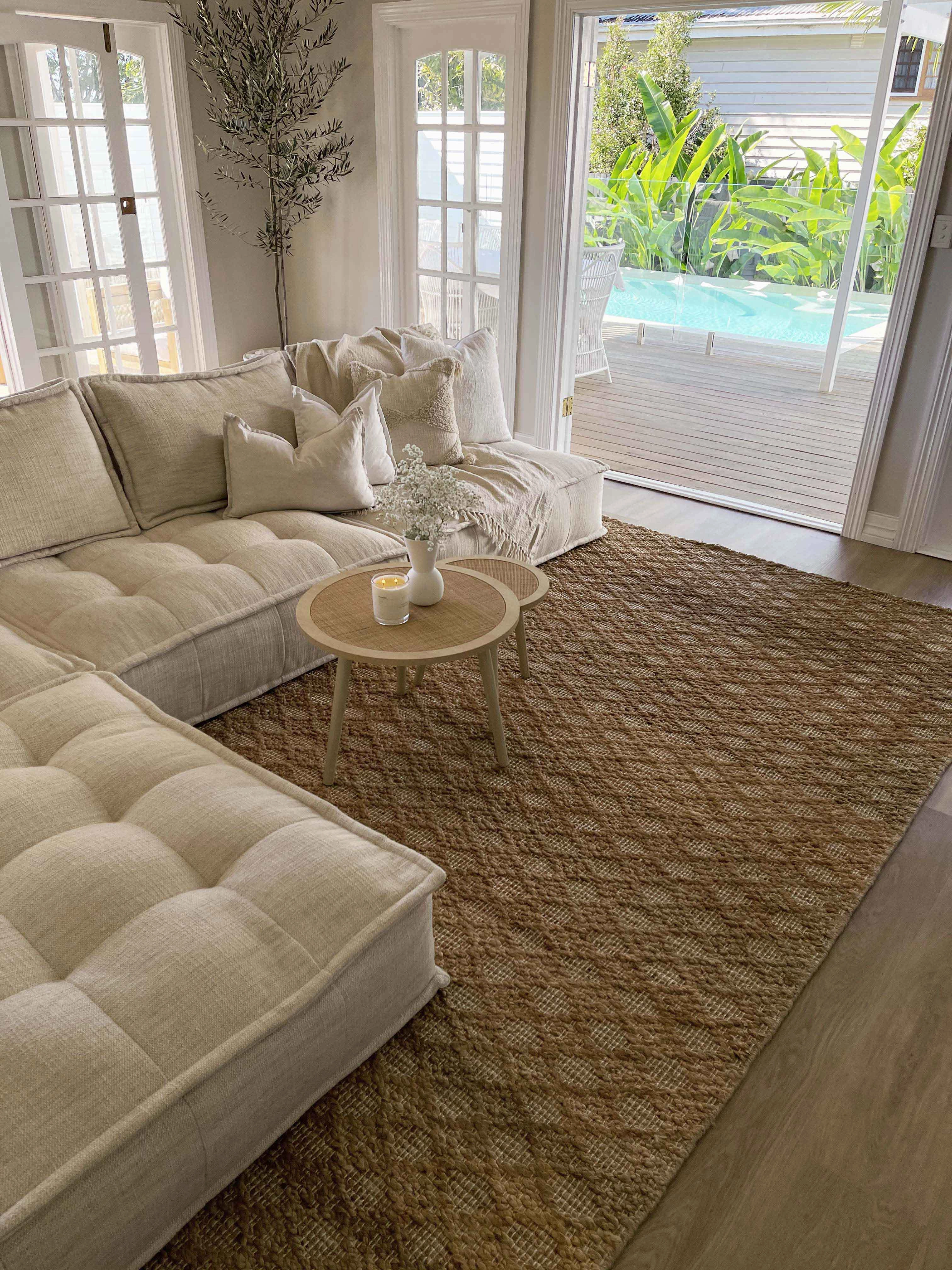 Callie Tribal Natural Diamond Jute Rug *NO RETURNS UNLESS FAULTY