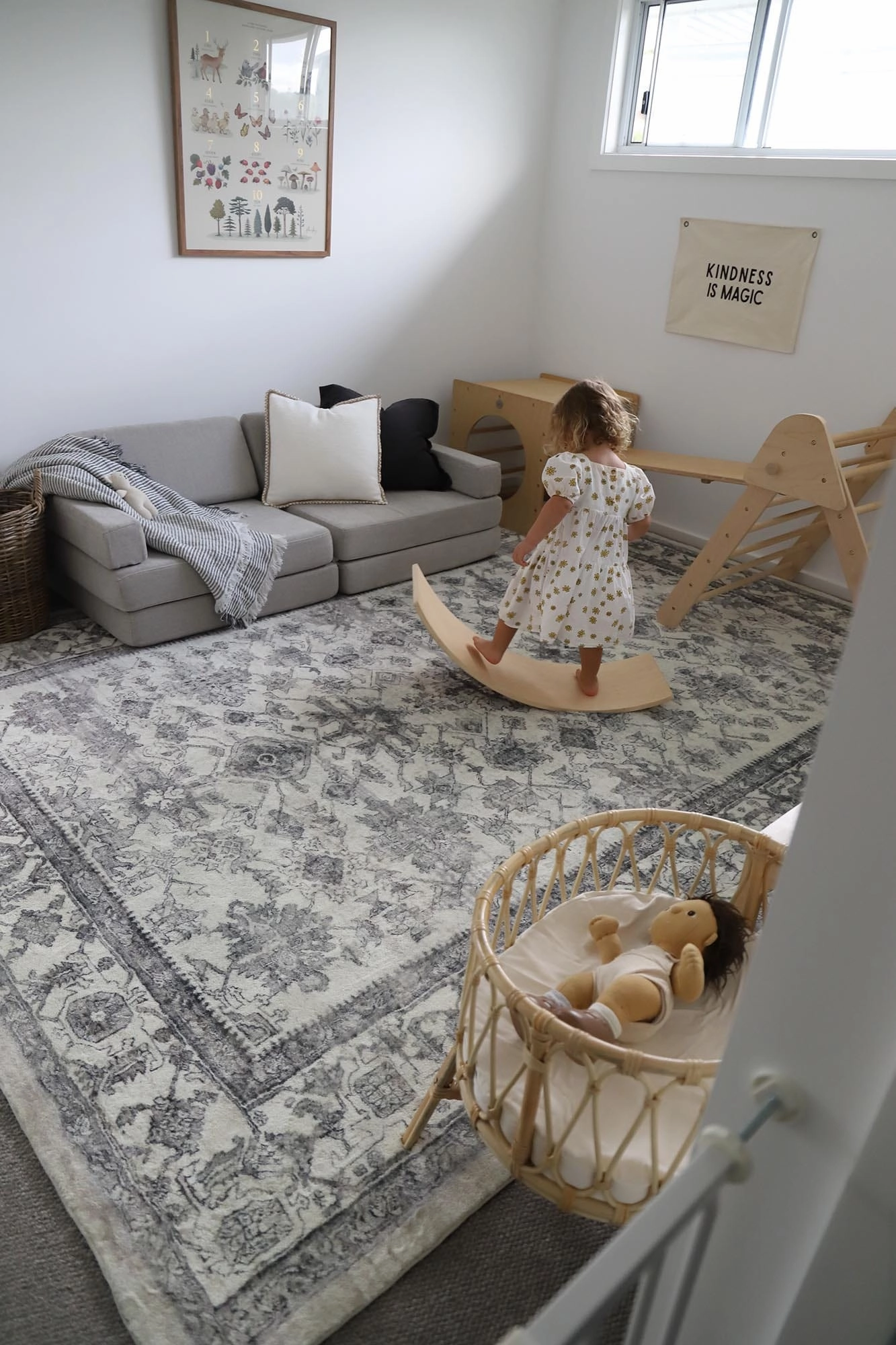 Calliope Grey and Ivory Distressed Washable Rug *NO RETURNS UNLESS FAULTY