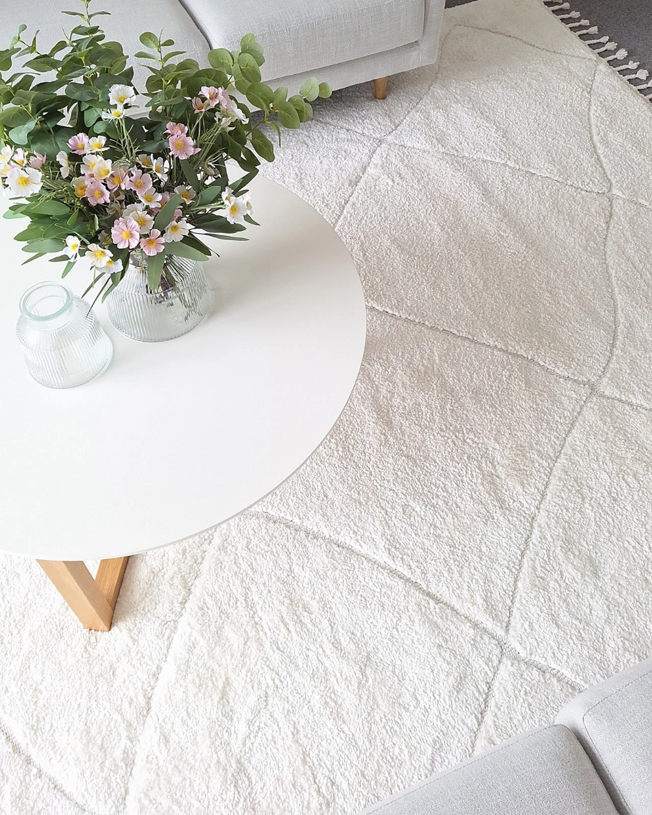 Calypso Ivory Cream Textured Tribal Tassel Rug