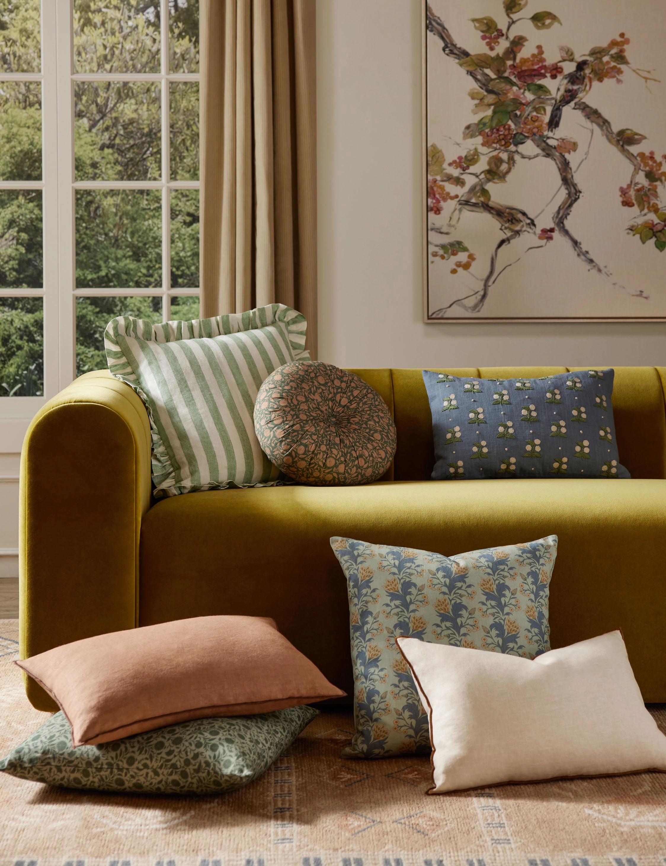 Carys Contrast Linen Pillow