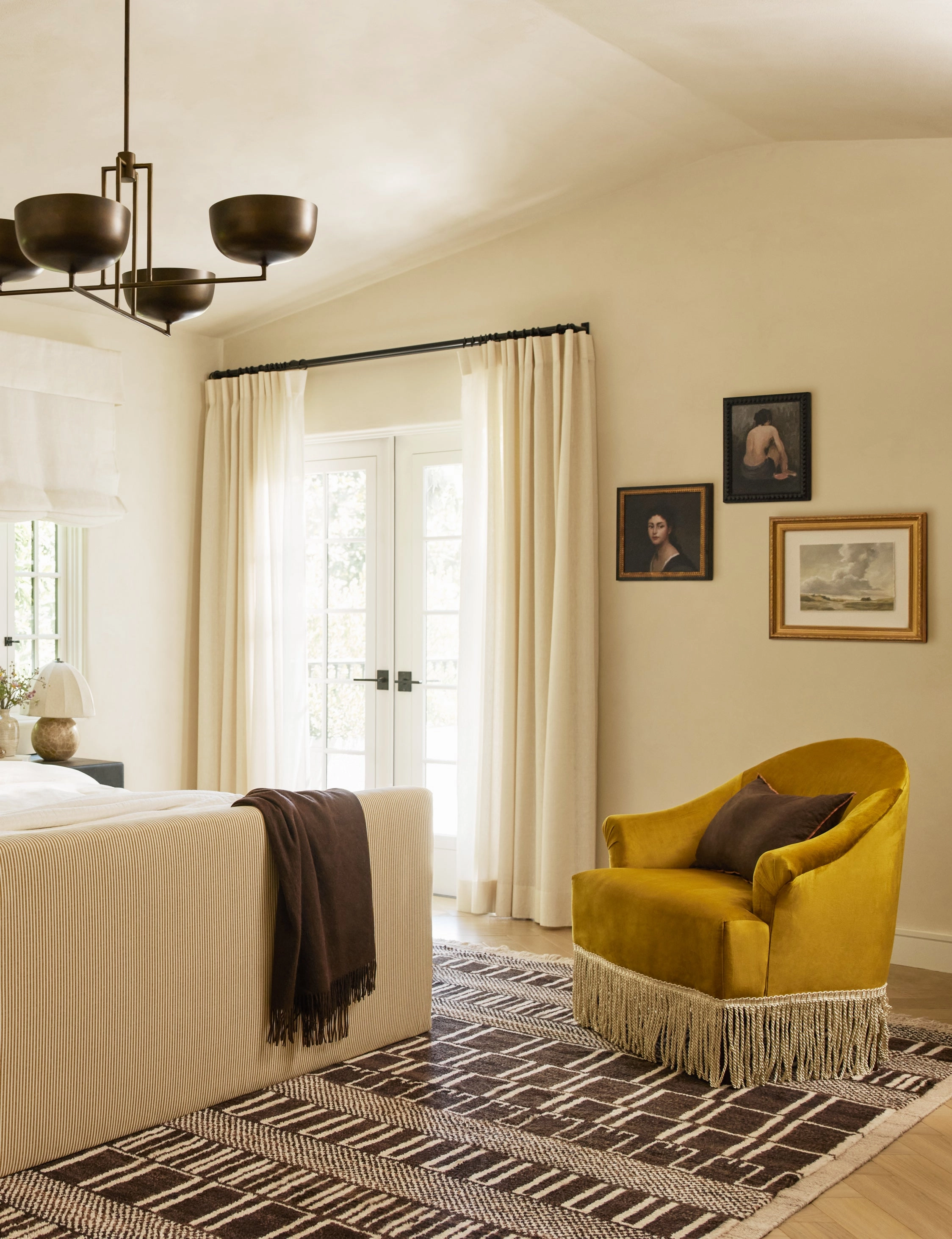 Carys Contrast Linen Pillow