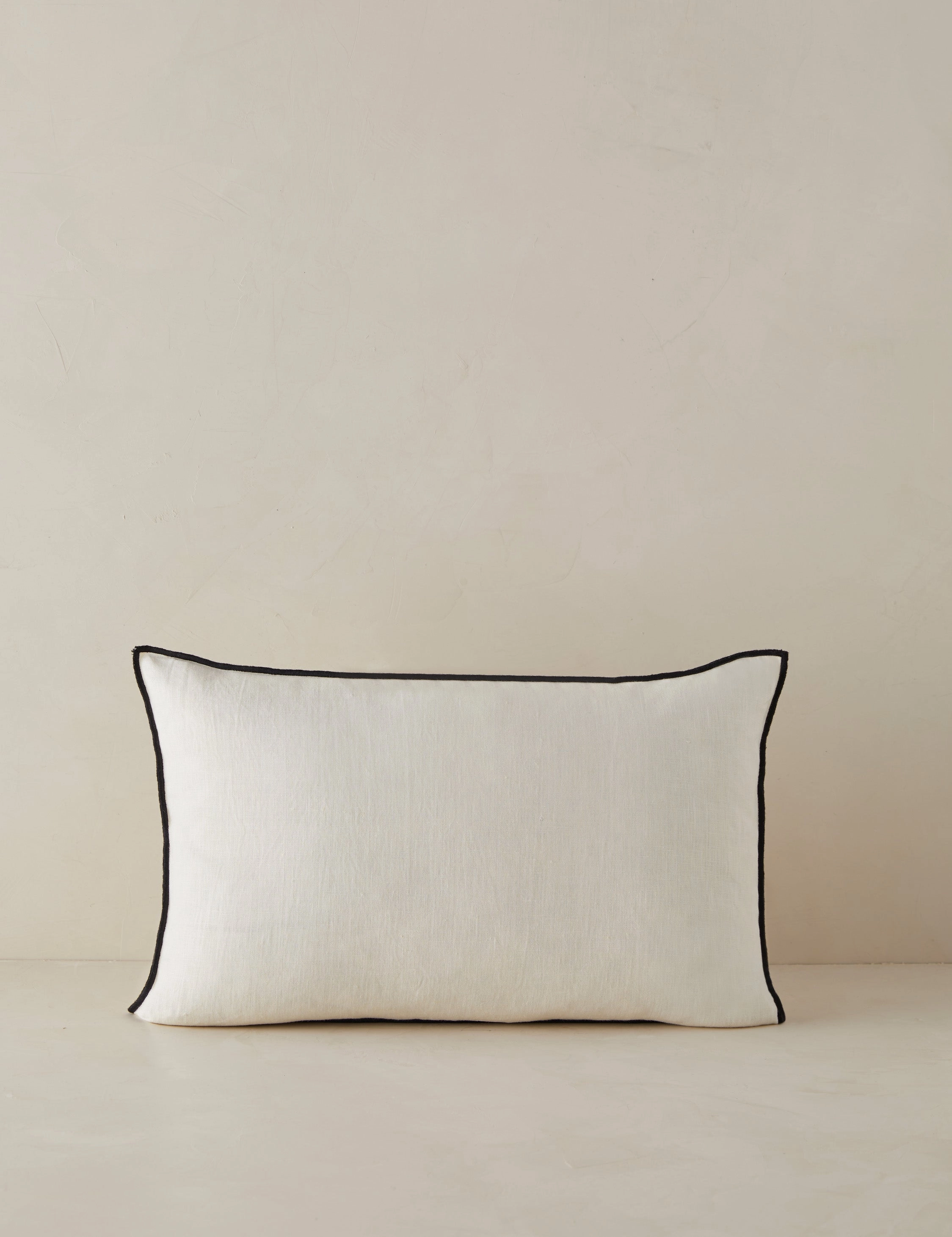 Carys Contrast Linen Pillow