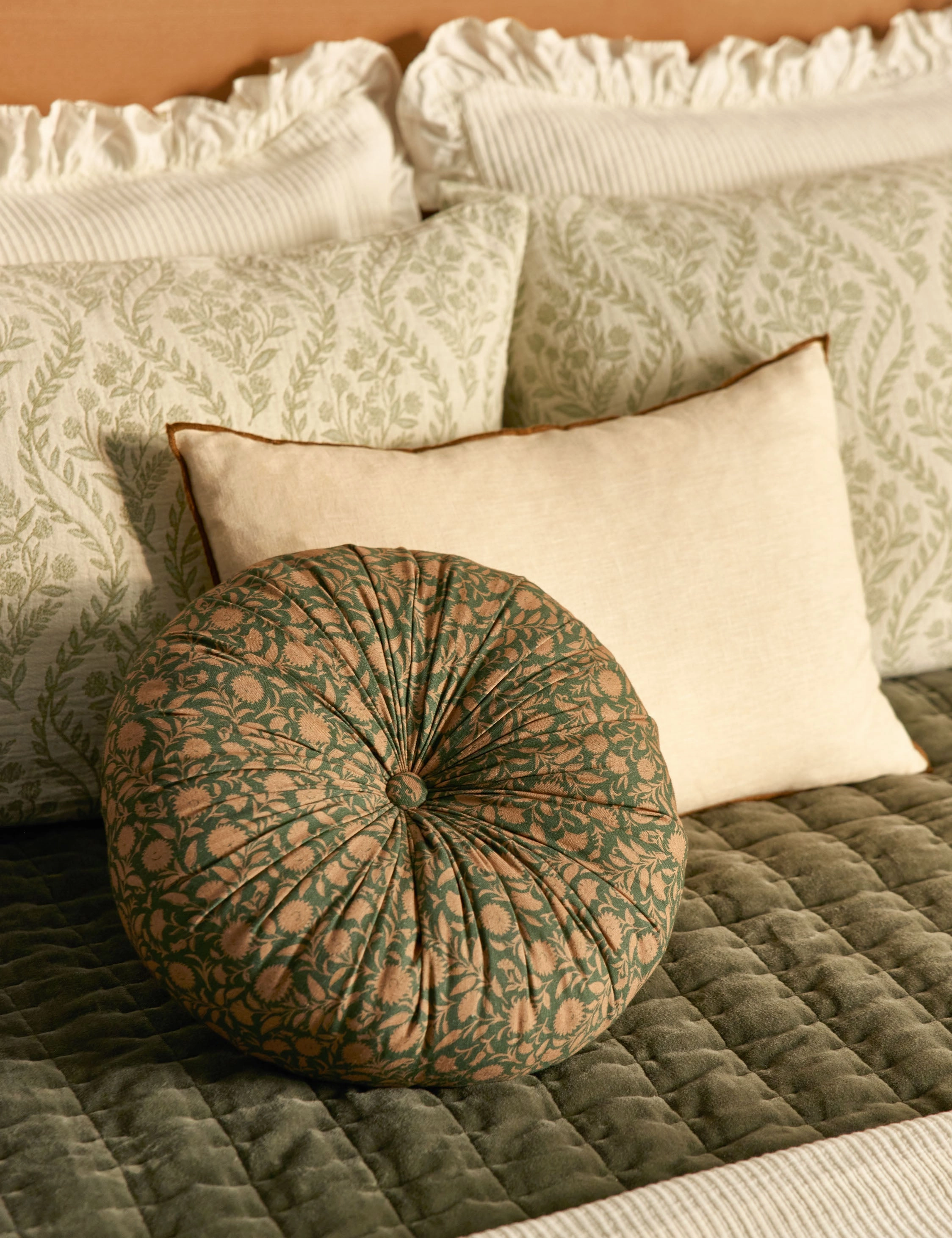 Carys Contrast Linen Pillow