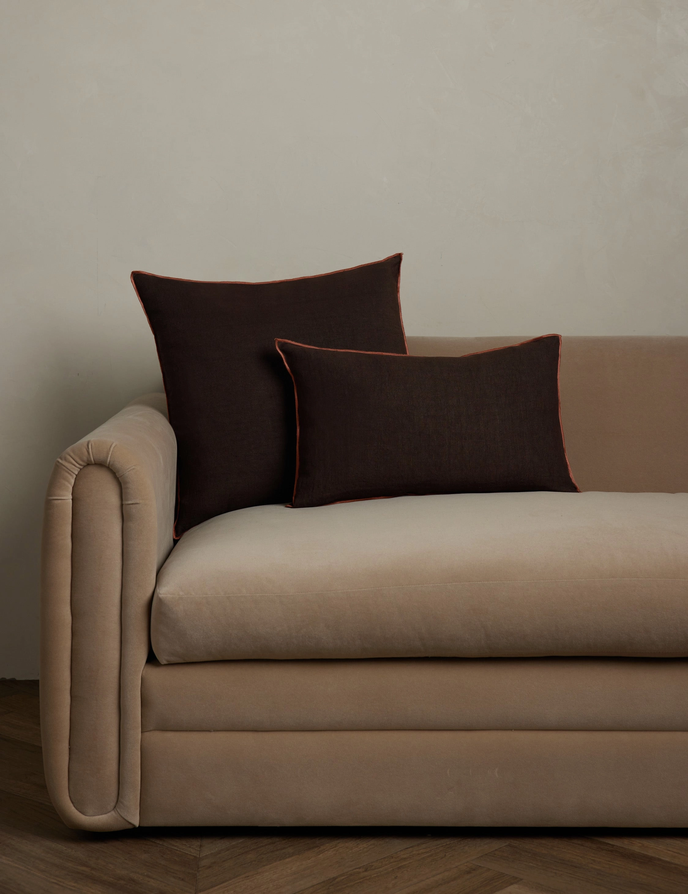 Carys Contrast Linen Pillow