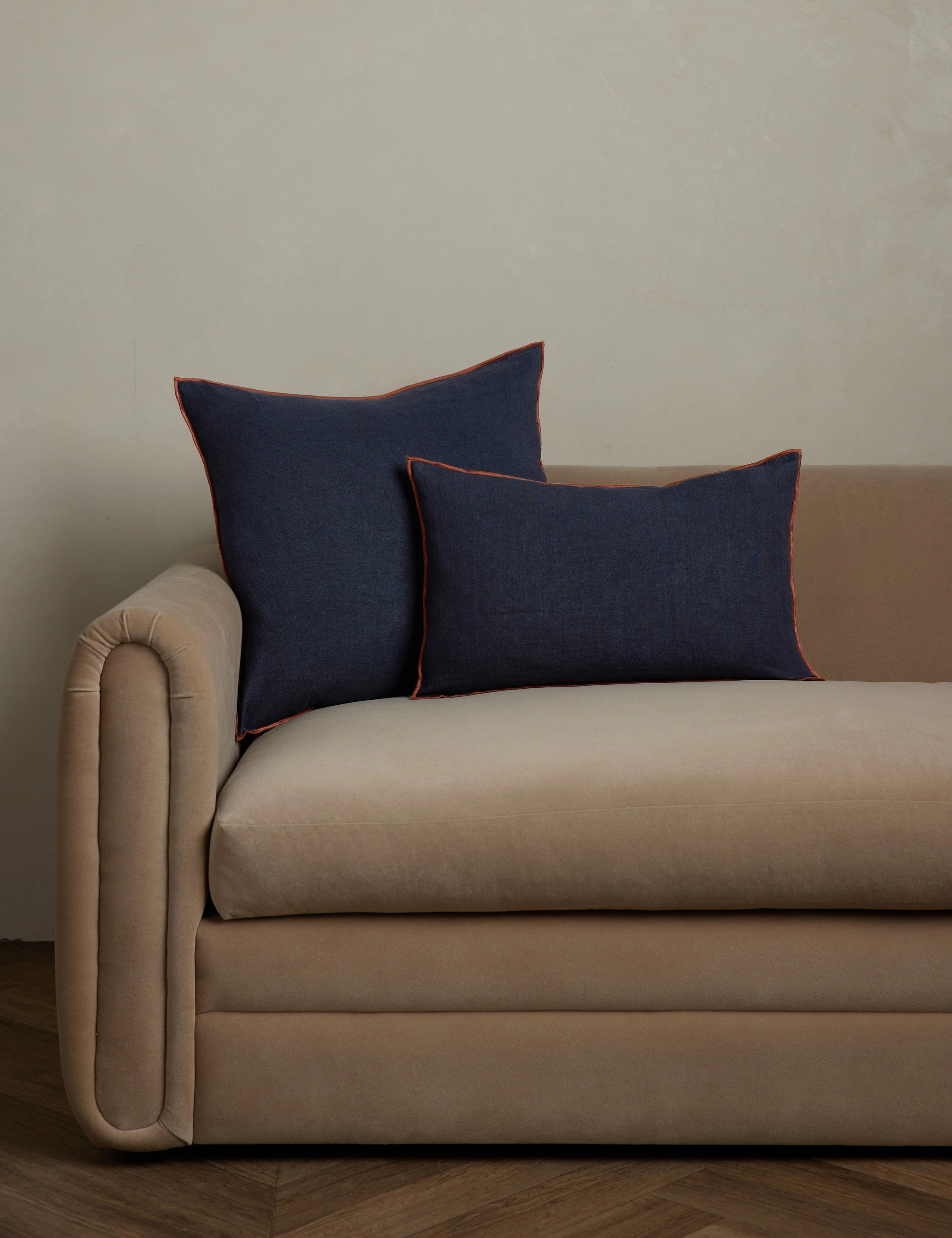 Carys Contrast Linen Pillow