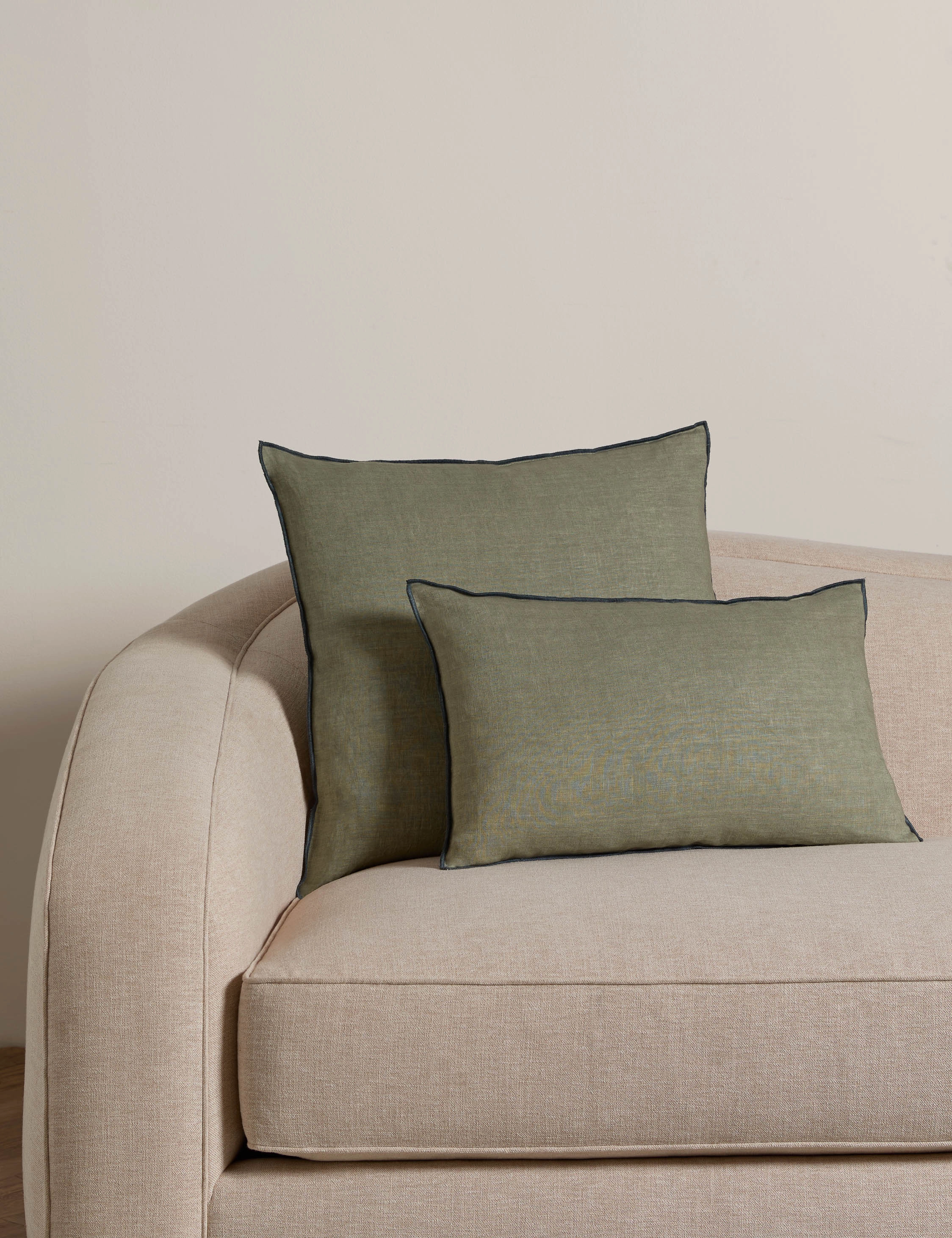 Carys Contrast Linen Pillow
