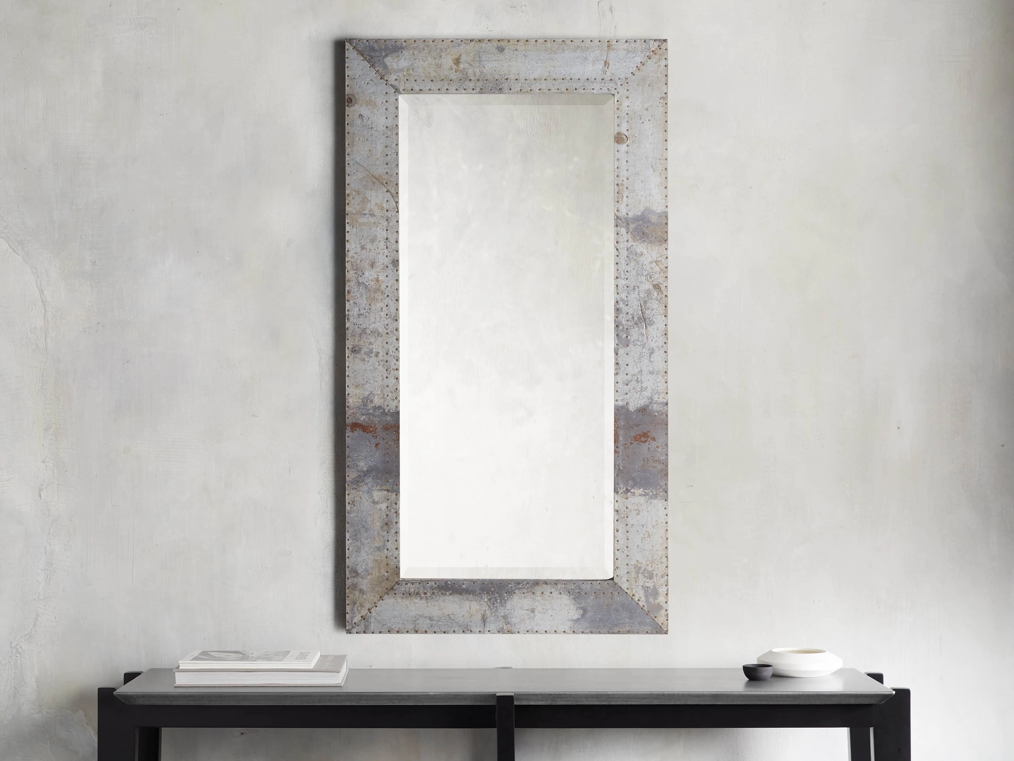 Caspian Wall Mirror in Ironnordic style wall decor