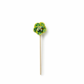 Ceramic Circle Flower in Avocadonordic minimalist vase