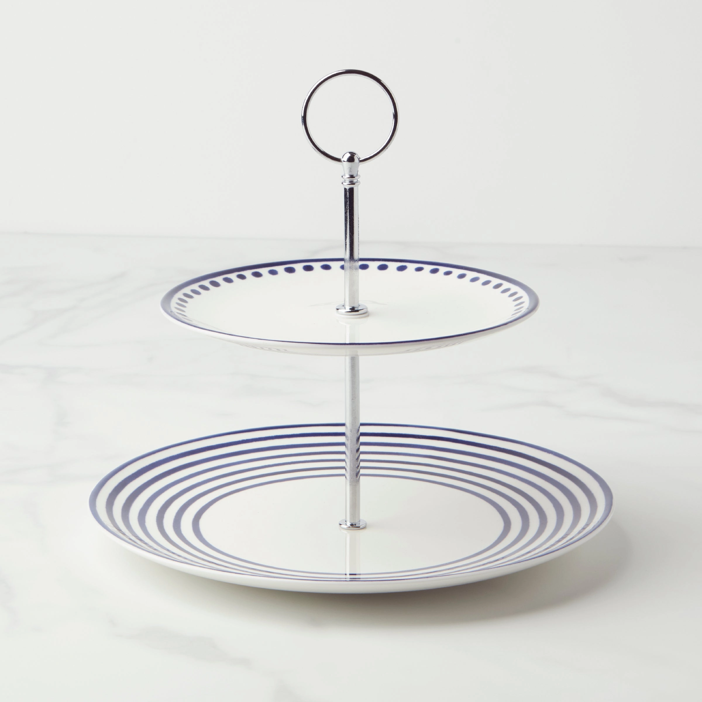 Charlotte Street 2-Tier Servermultipurpose serving tray