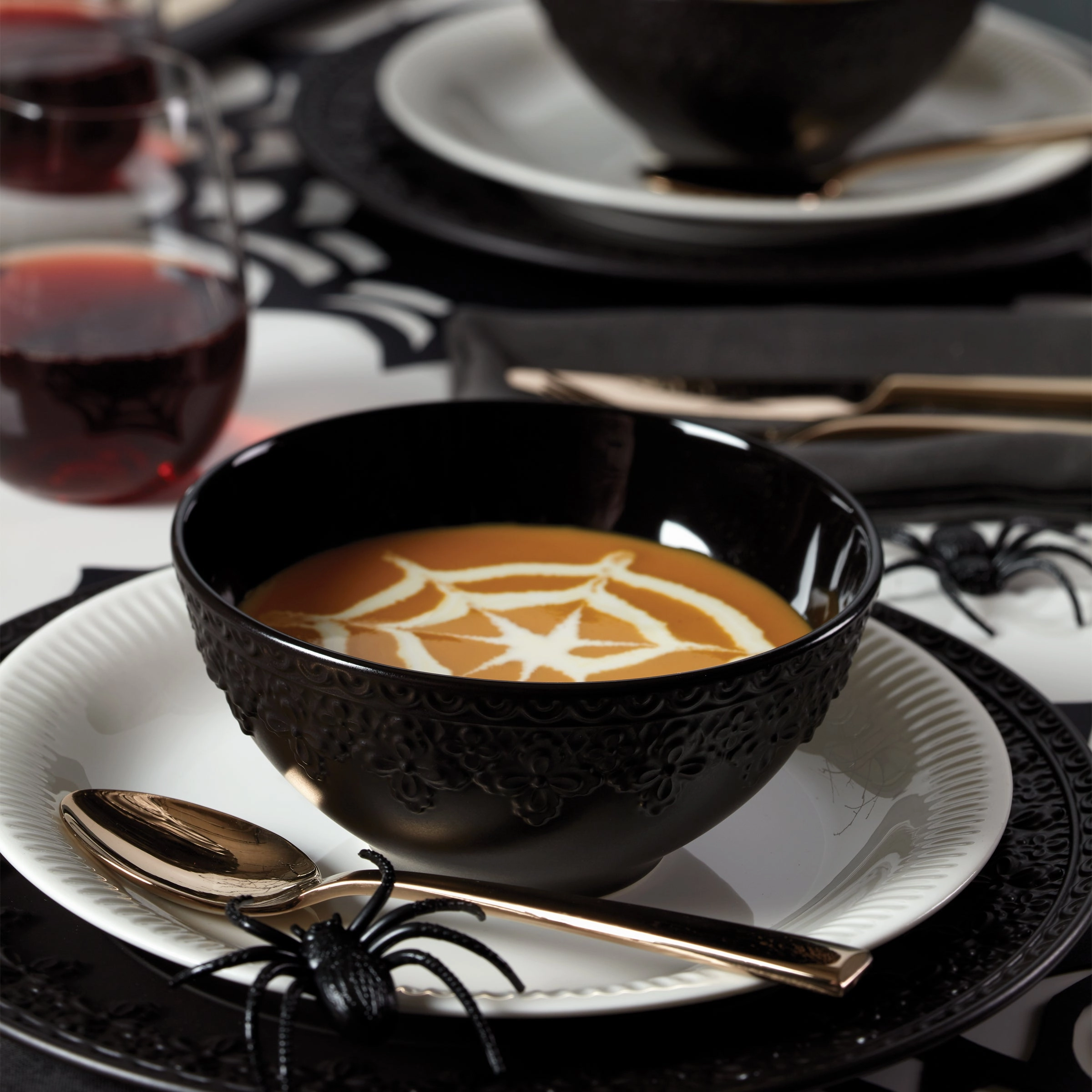 Chelse Muse Fleur Black All-Purpose Bowls - Set of 4
