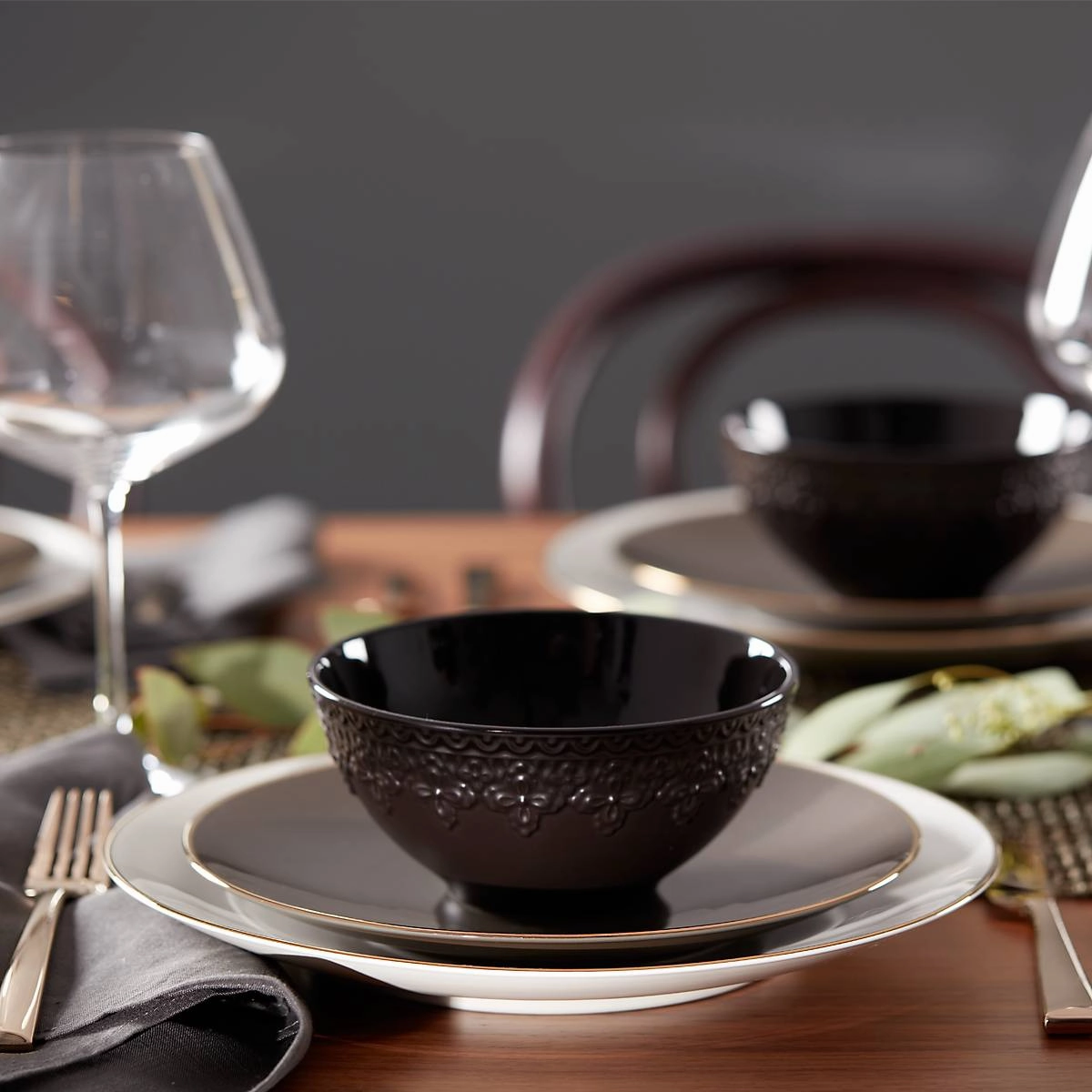 Chelse Muse Fleur Black All-Purpose Bowls - Set of 4
