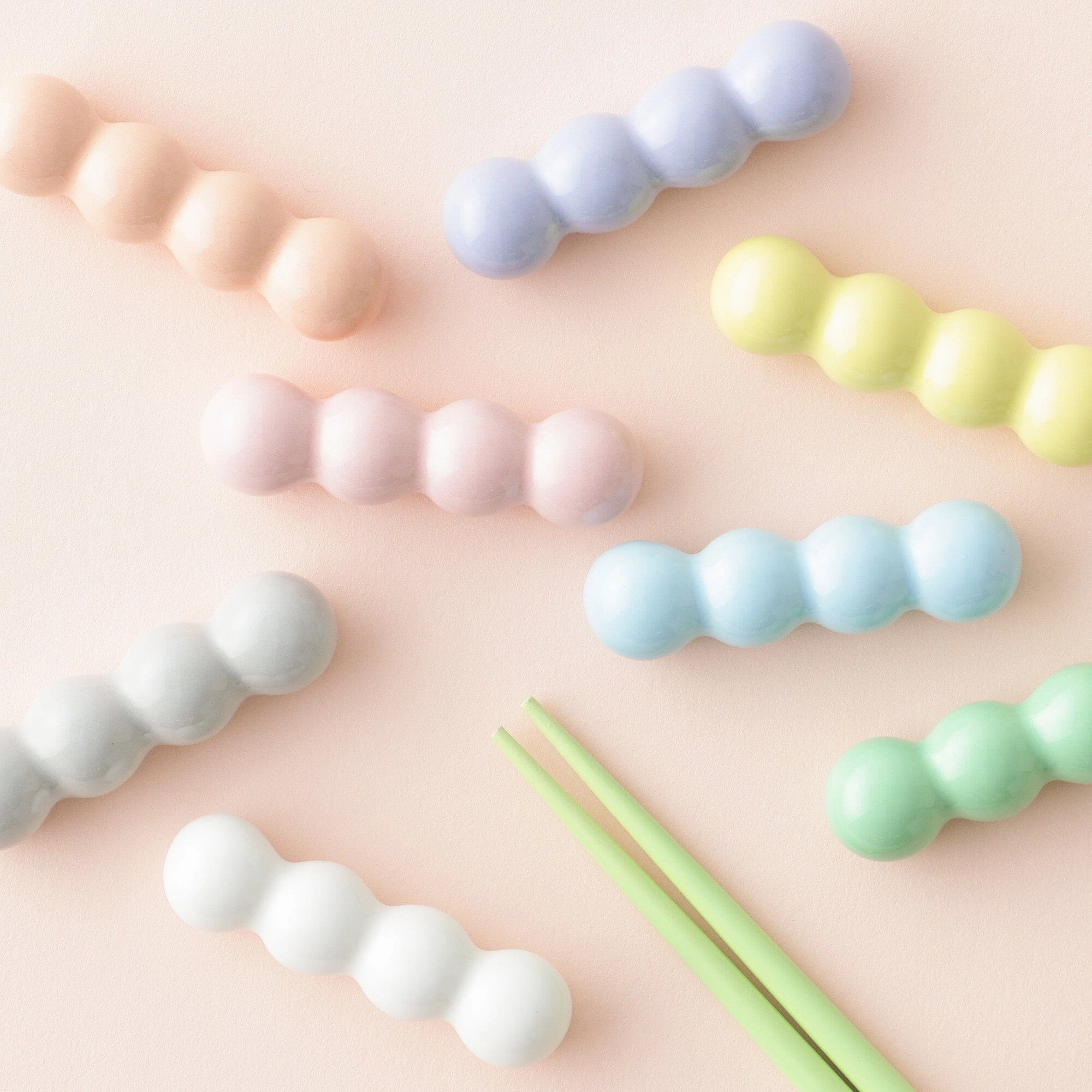 Chopstick Rests Set Of 2 Pom-Poms White