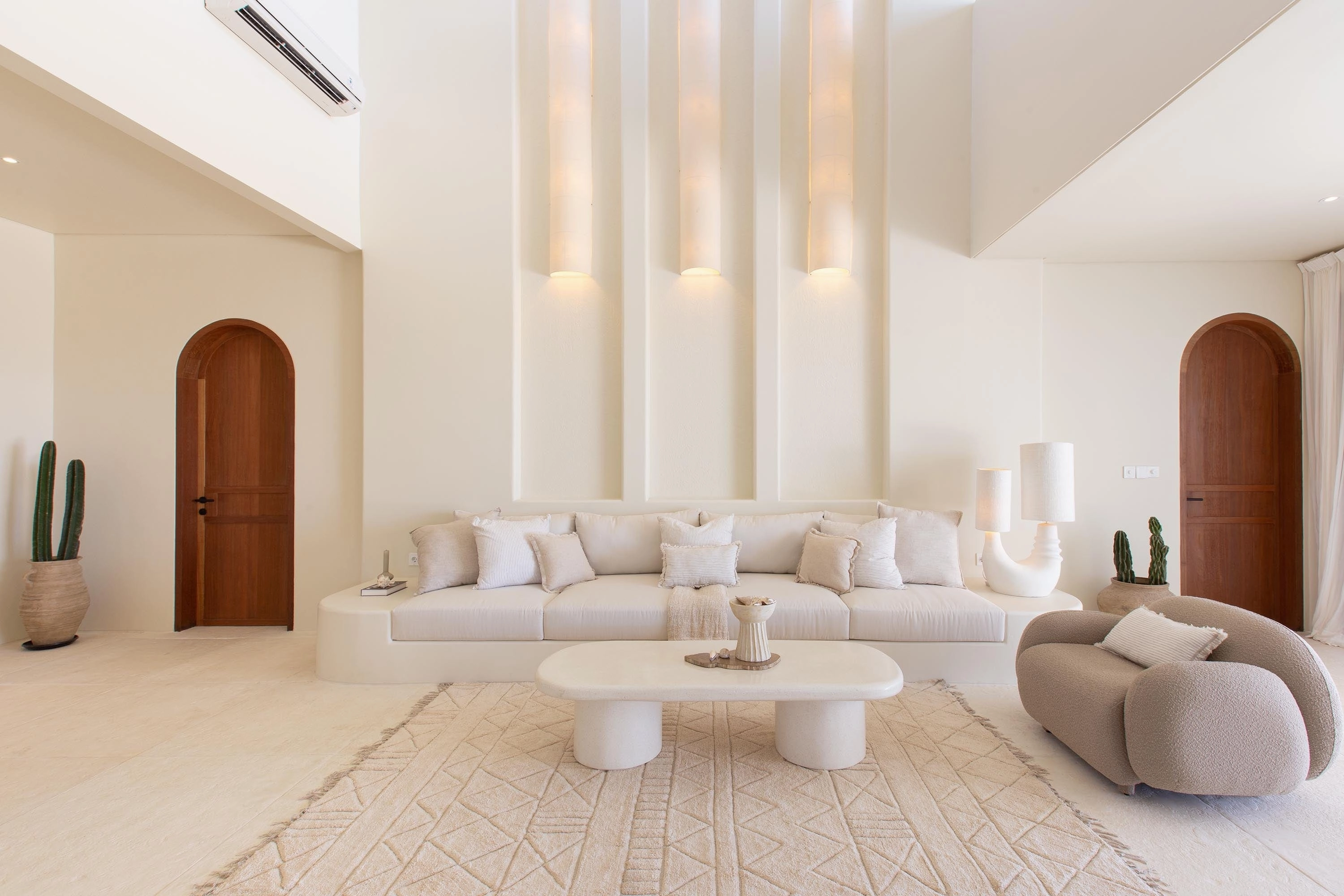 Coco Ivory Tribal Textured Washable Shag Rug