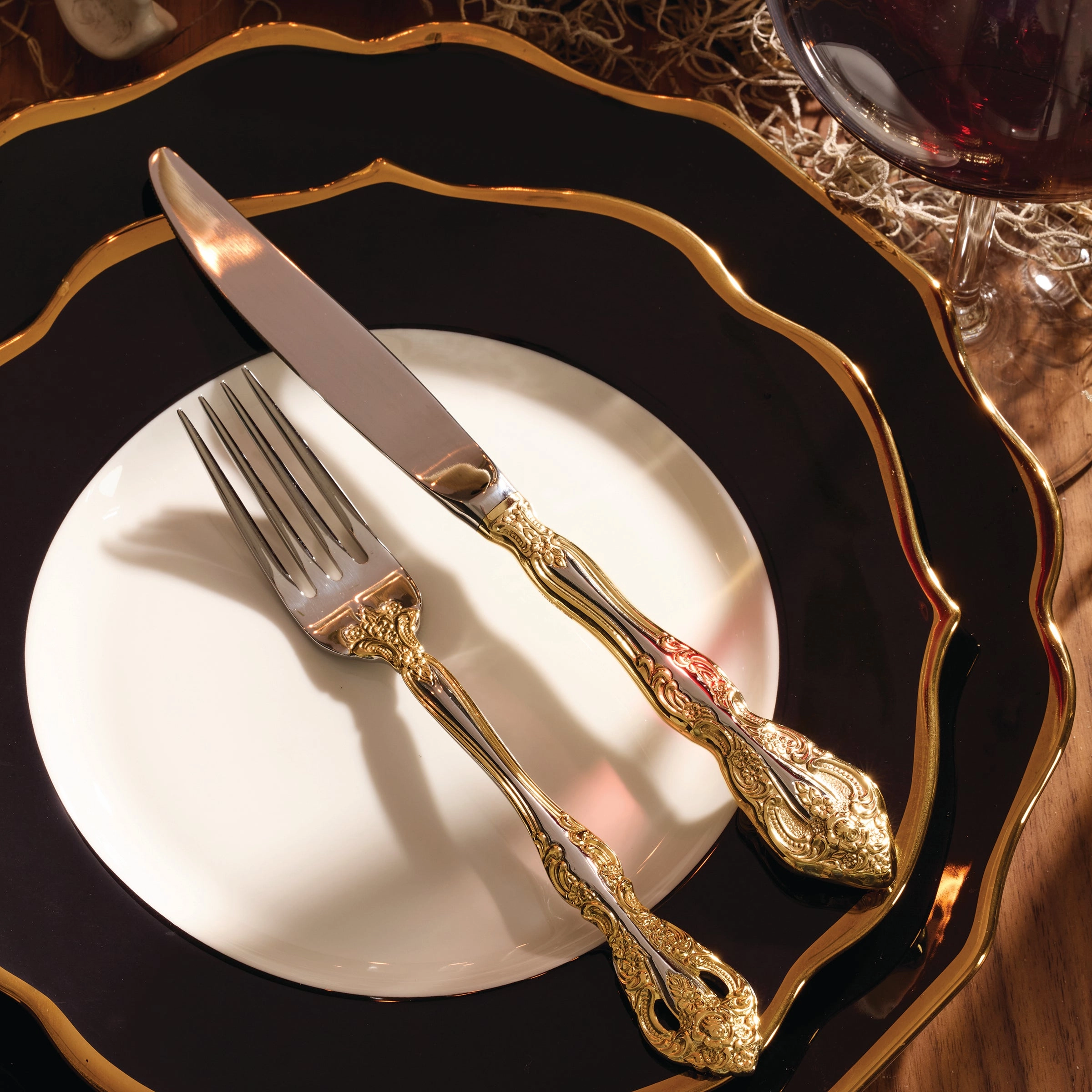 Contempo Luxe Black Dinner Plates - Set of 4
