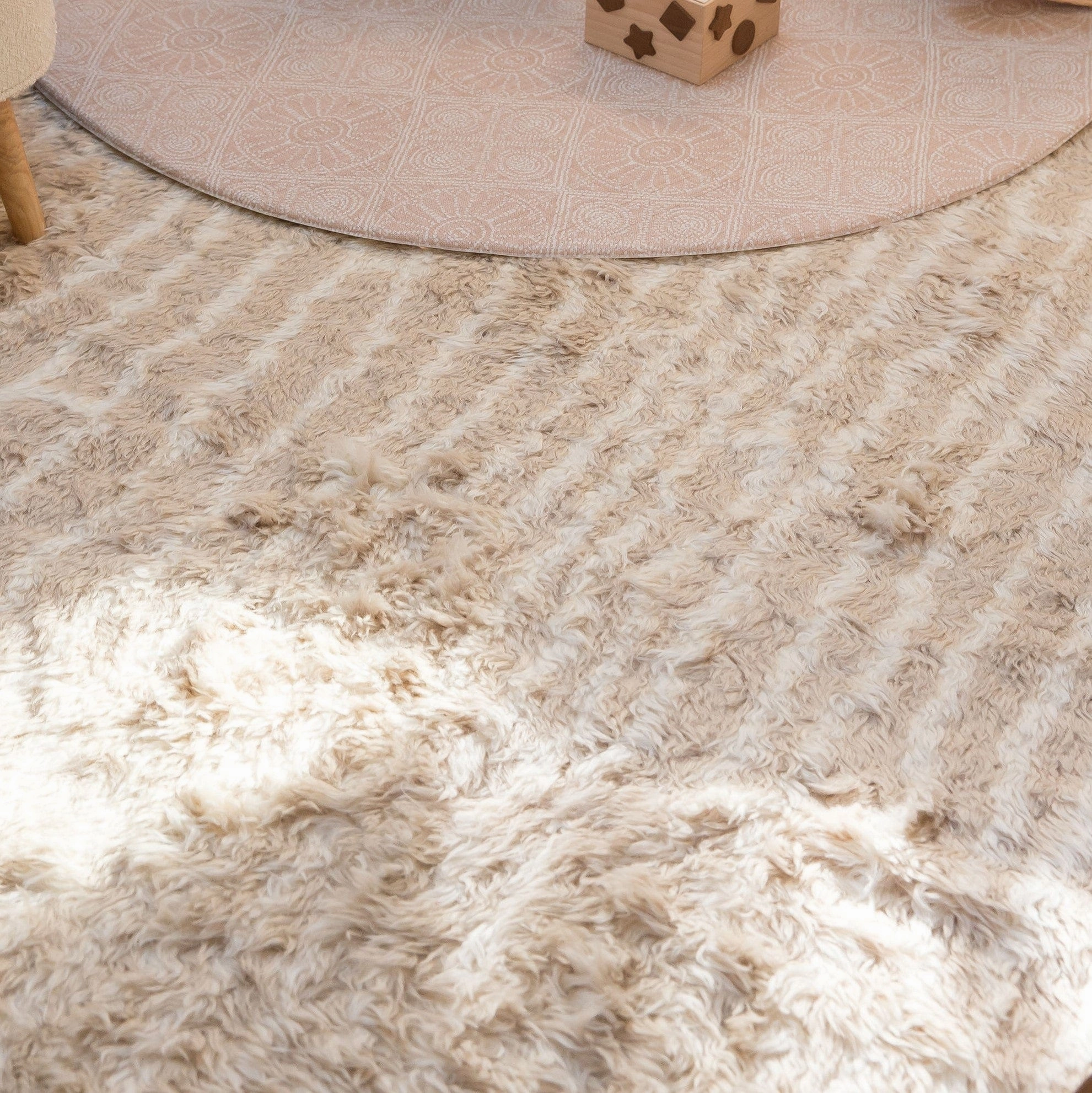 Daria Beige and Cream Abstract Tribal Wool Rug *NO RETURNS UNLESS FAULTY