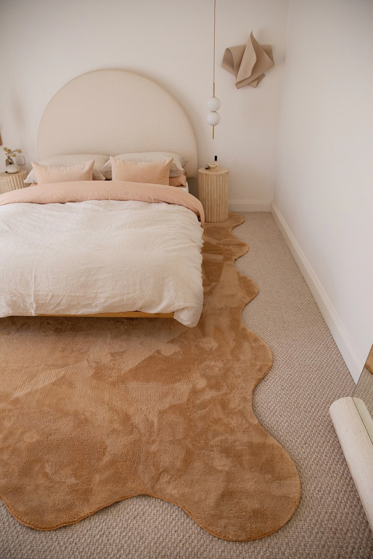 Darla Dark Beige Scallop Washable Rug