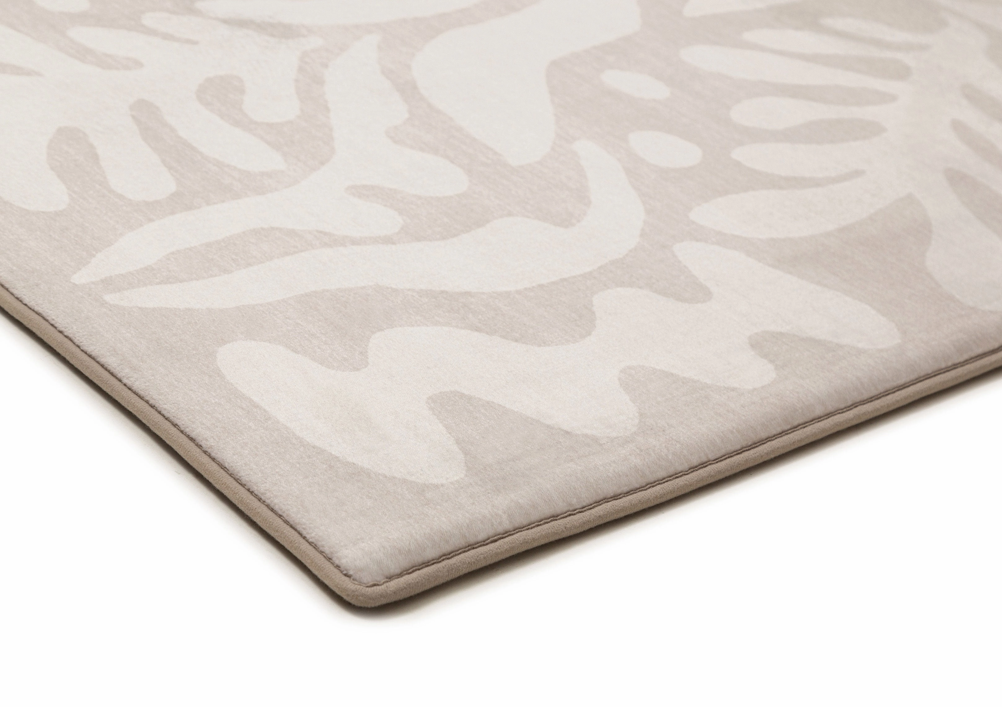 Didi Grey Cream Leaves Rollie Pollie Playmat