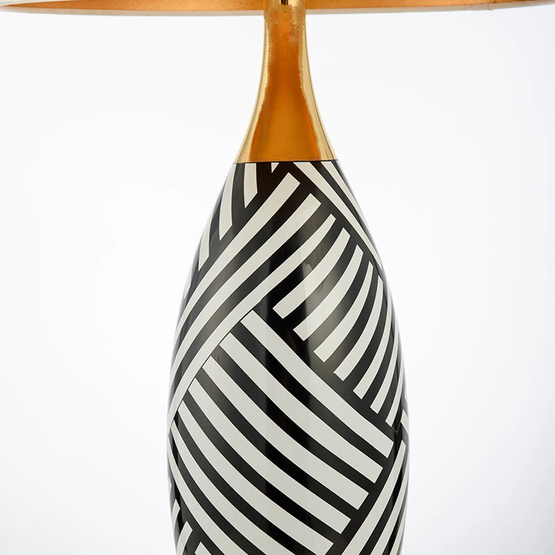 Elegant Black and White Ceramic Table Lamp