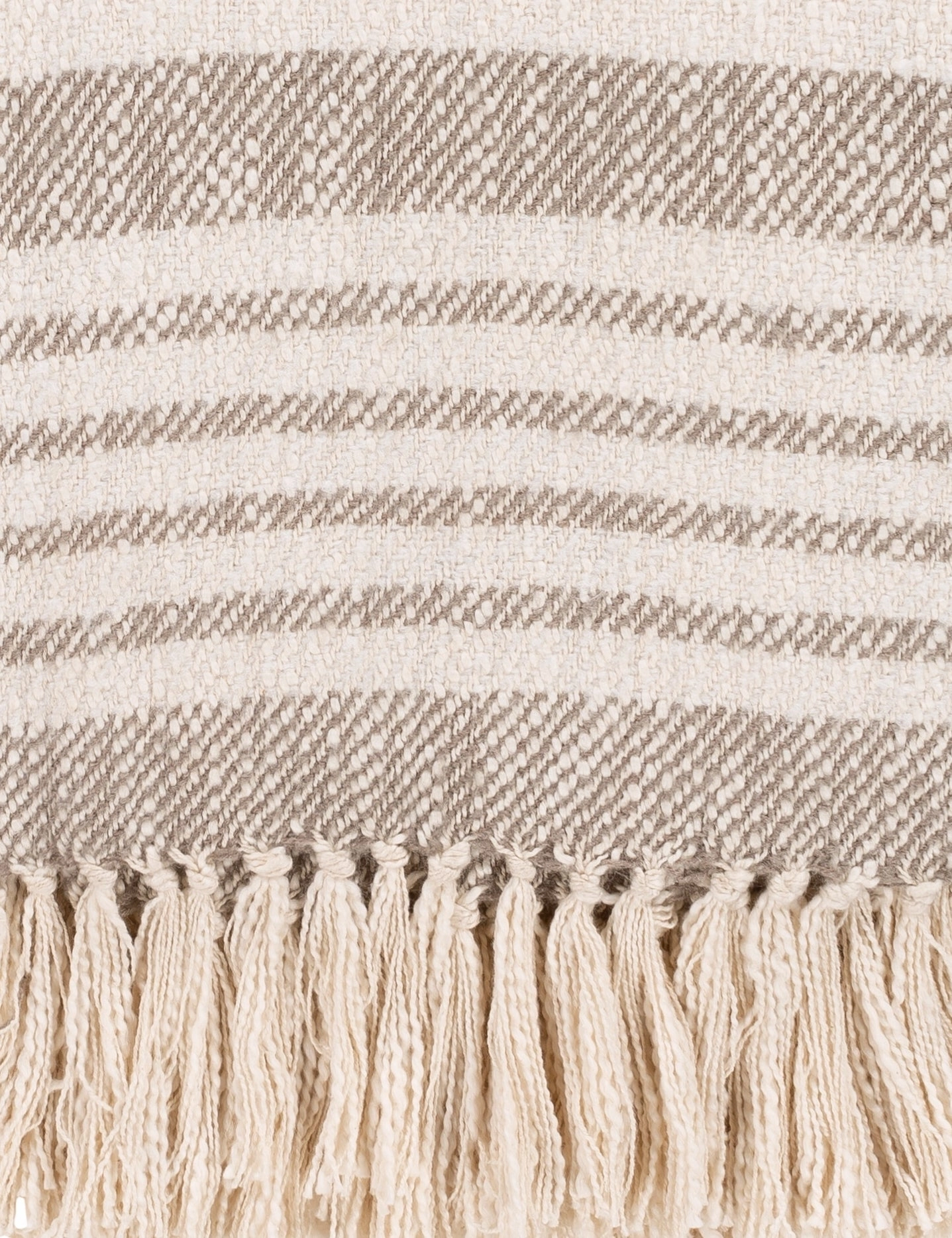 Elulia Throw