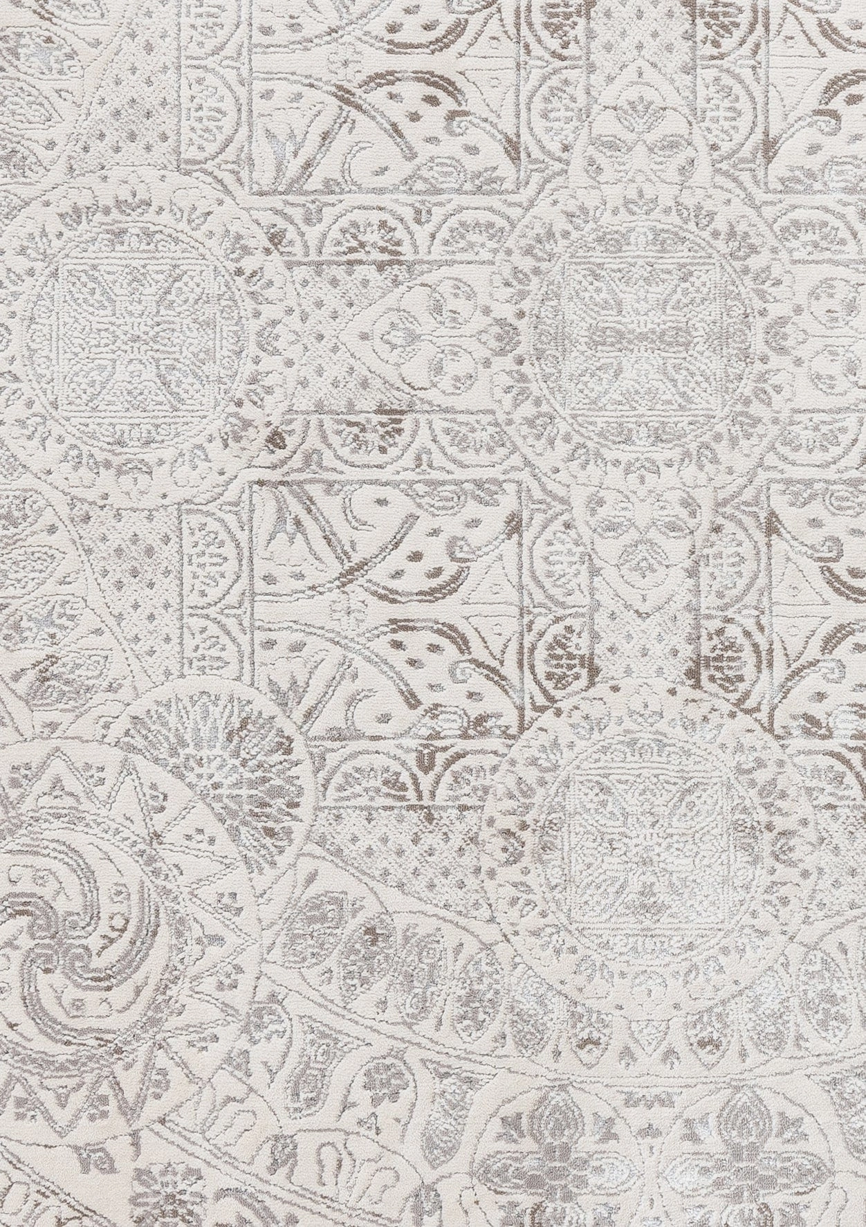 Esmeray Ivory And Grey Traditional Distressed Round Rug *NO RETURNS UNLESS FAULTY