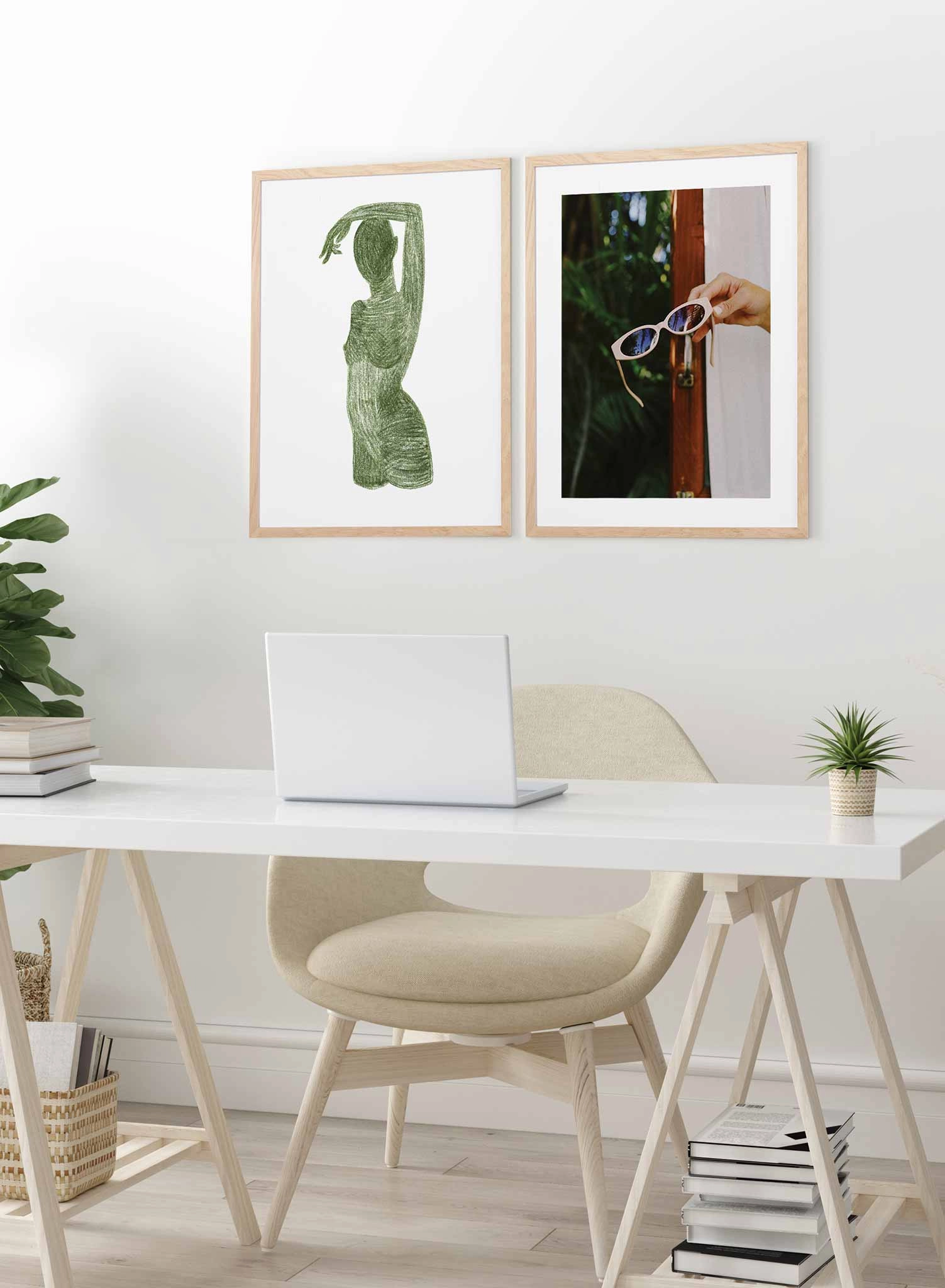Facing the Sun, Poster