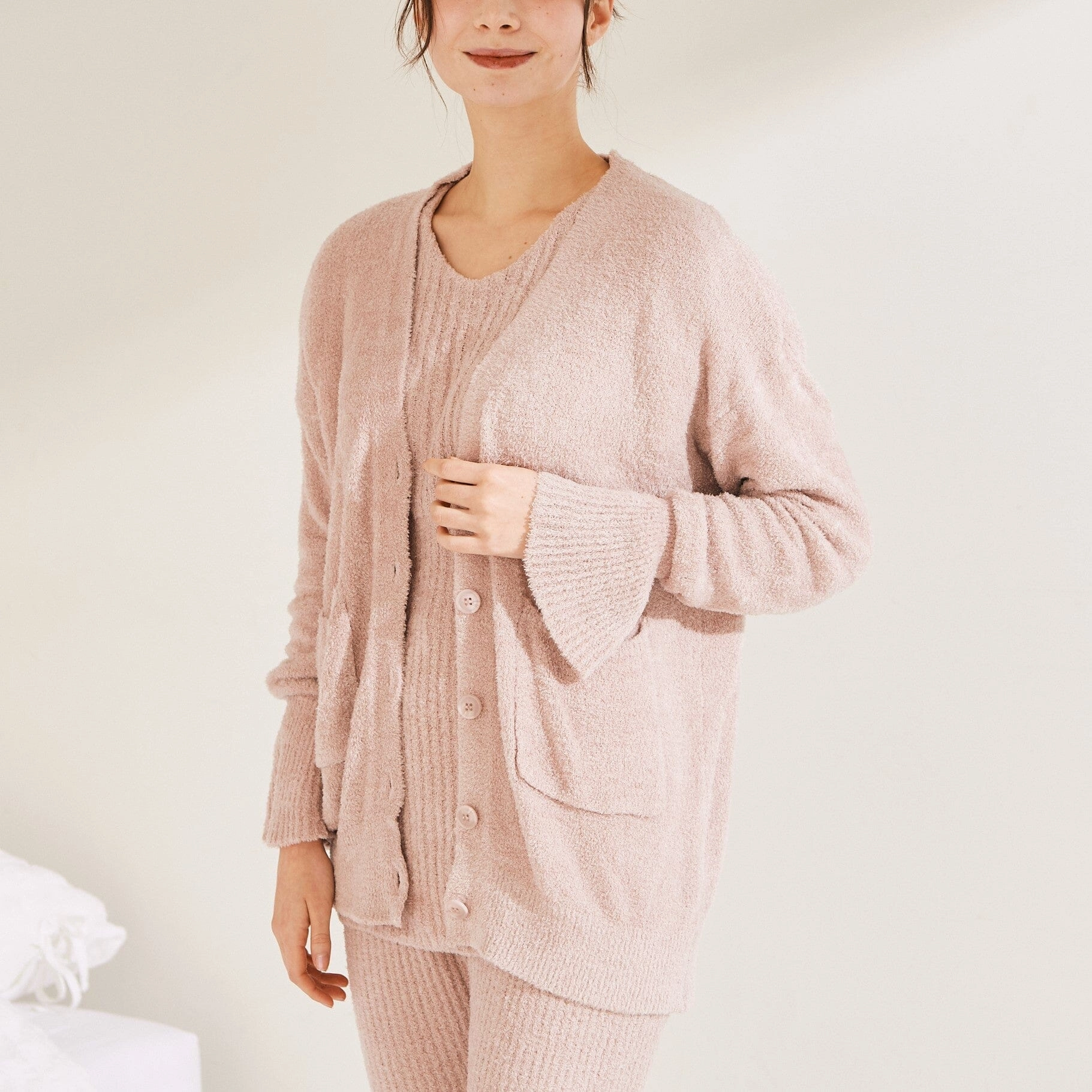 Feather Knit Cardigan  Pink