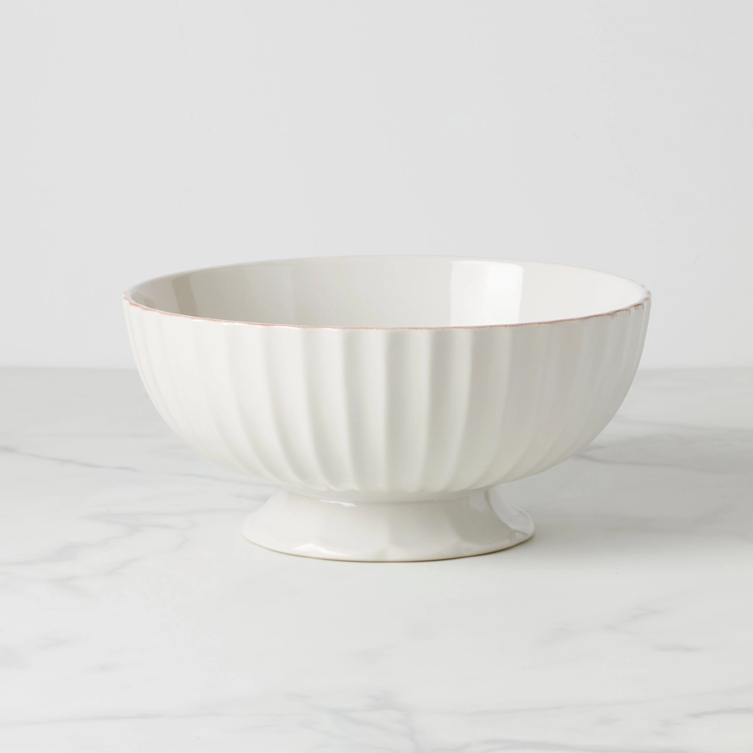 French Perle Scallop Centerpiece Bowlmodern kitchen decor ,kitchen dinner set ,dinnerware 