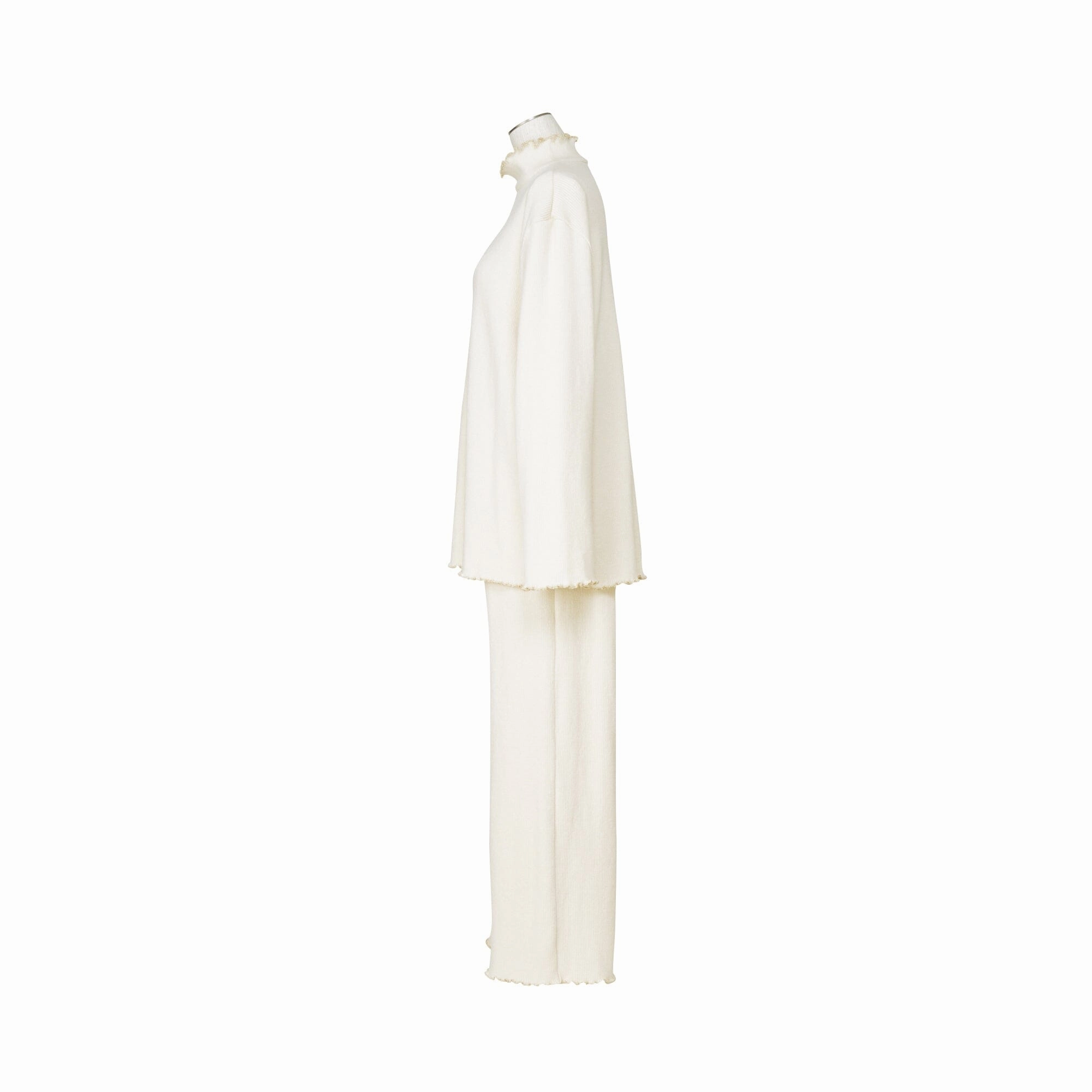 Fur Vest And Hyaluronan Pajamas Ivory