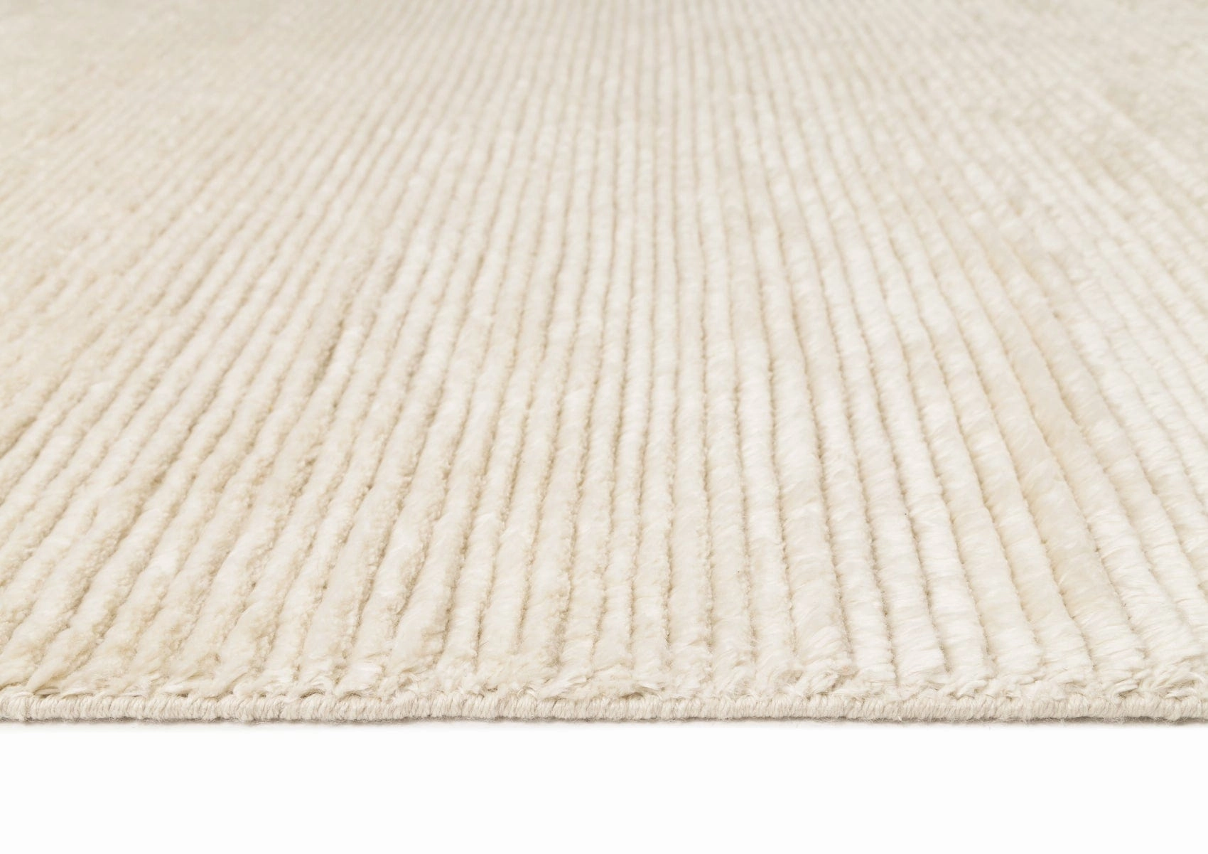 Ginta Luxe Ivory PET Cut Pile Rug *NO RETURNS UNLESS FAULTY
