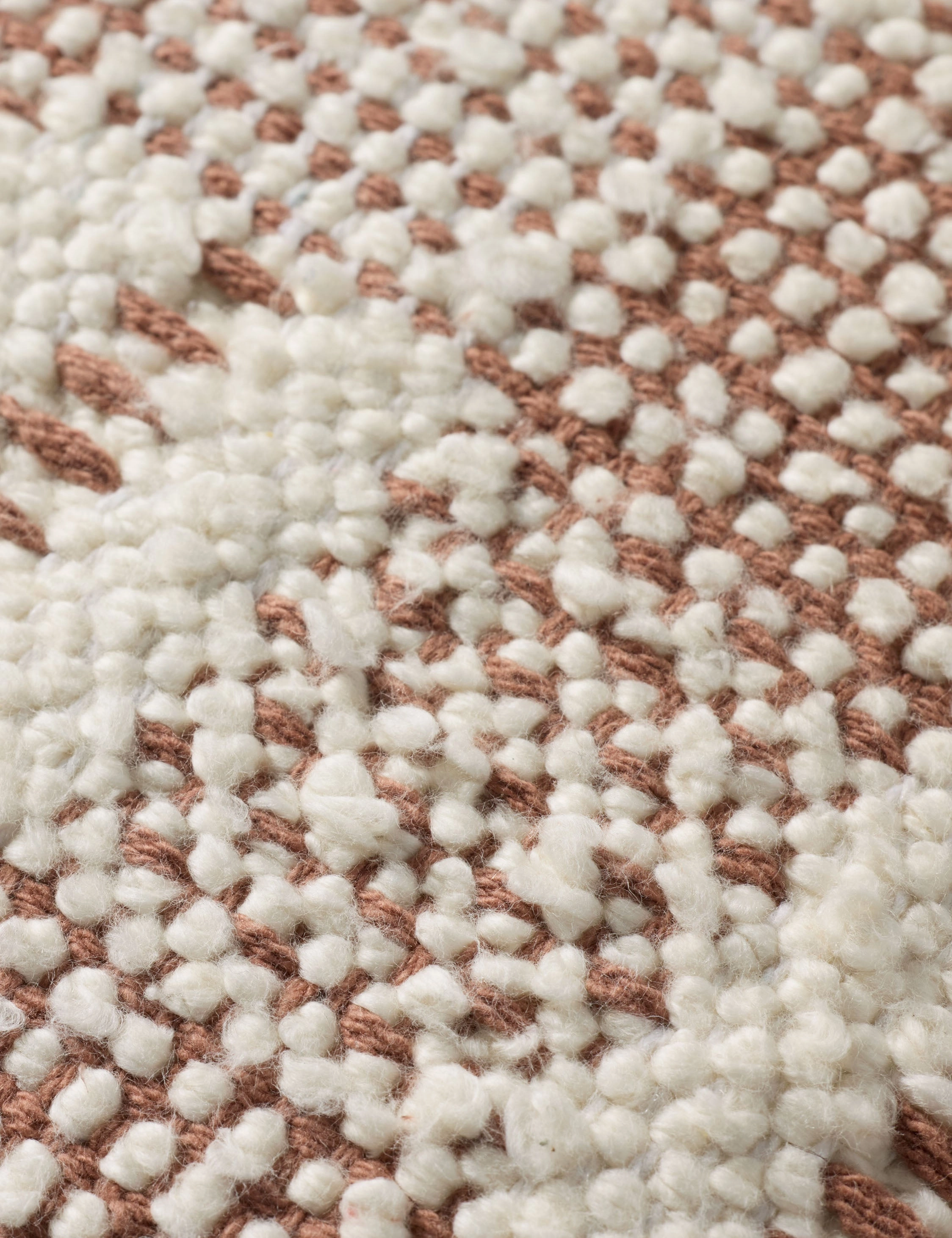 Hadara Pillow