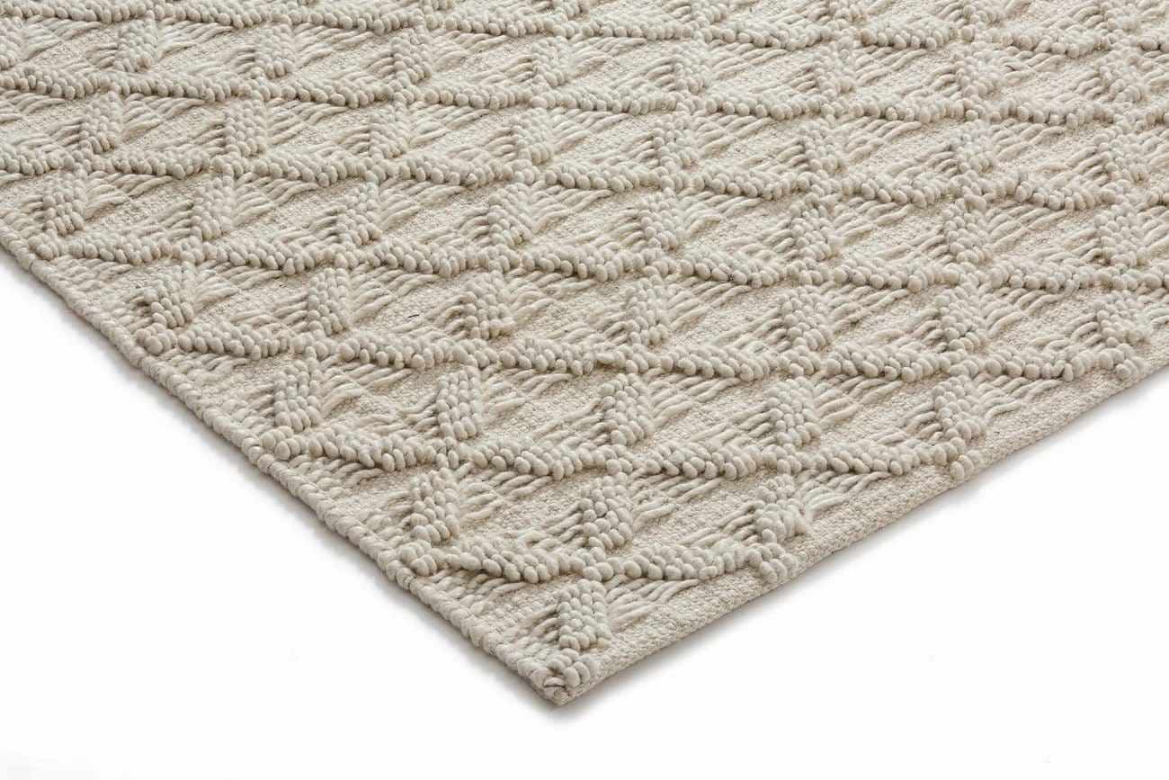 Hanna Ivory Leaflets Wool Blend Rug